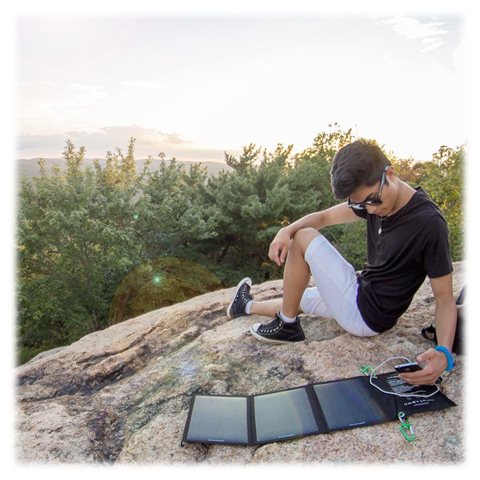 RAVPOWER RP-SC02 15W Solar Charger