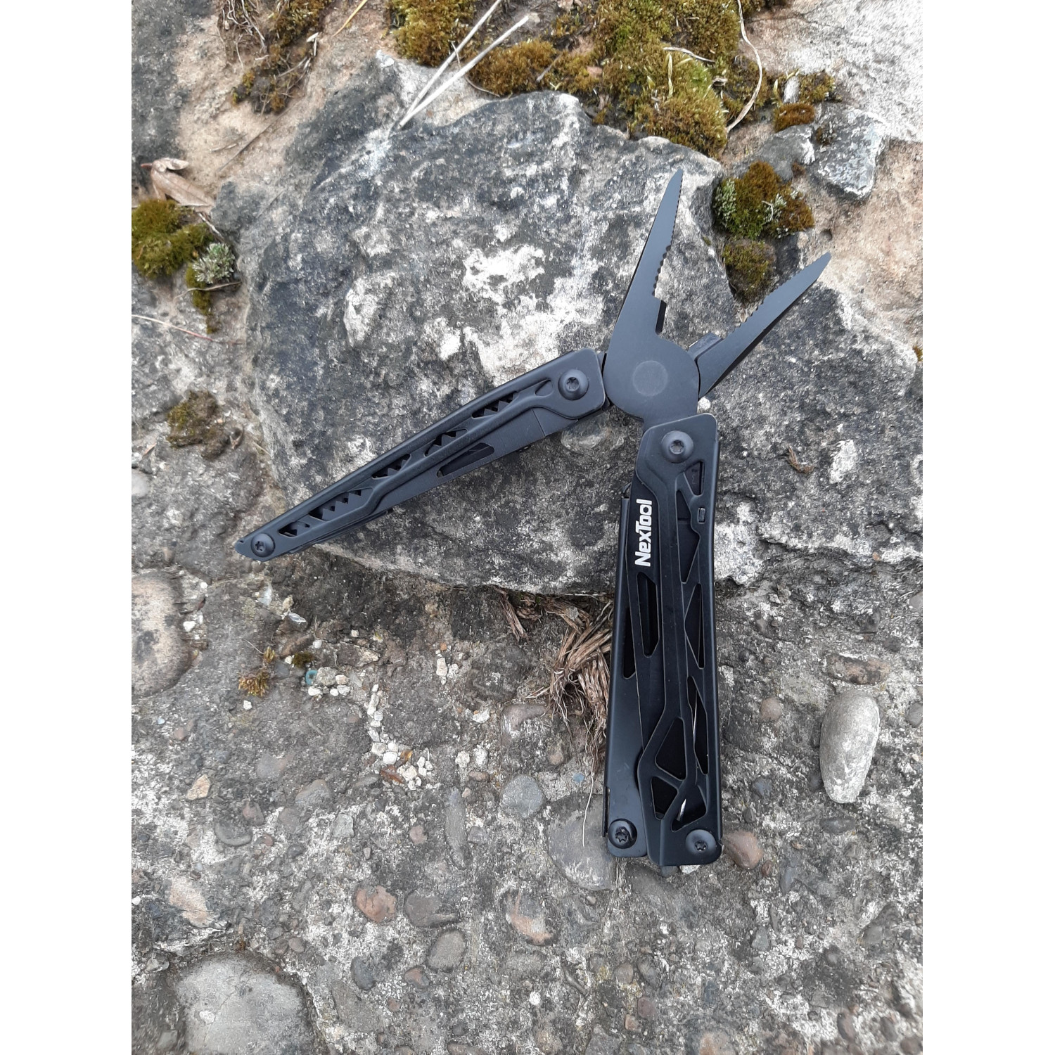 Мультитул NEXTOOL Black Knight (NE20044/NE20151)