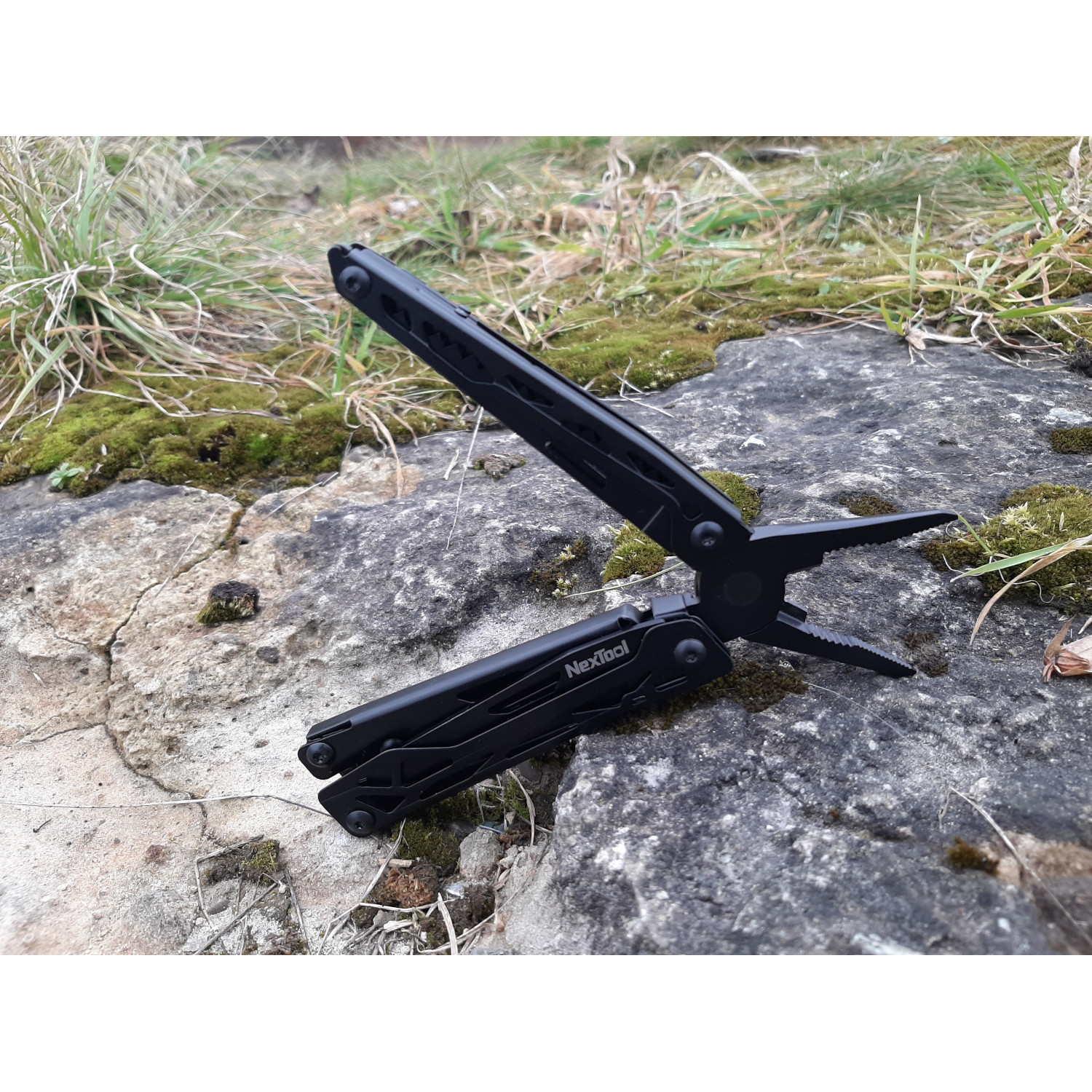 Мультитул NEXTOOL Black Knight (NE20044/NE20151)