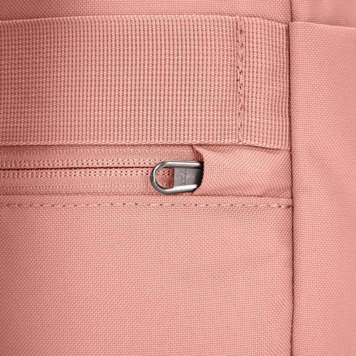 Рюкзак PACSAFE GO 15L Anti-Theft Backpack Rose