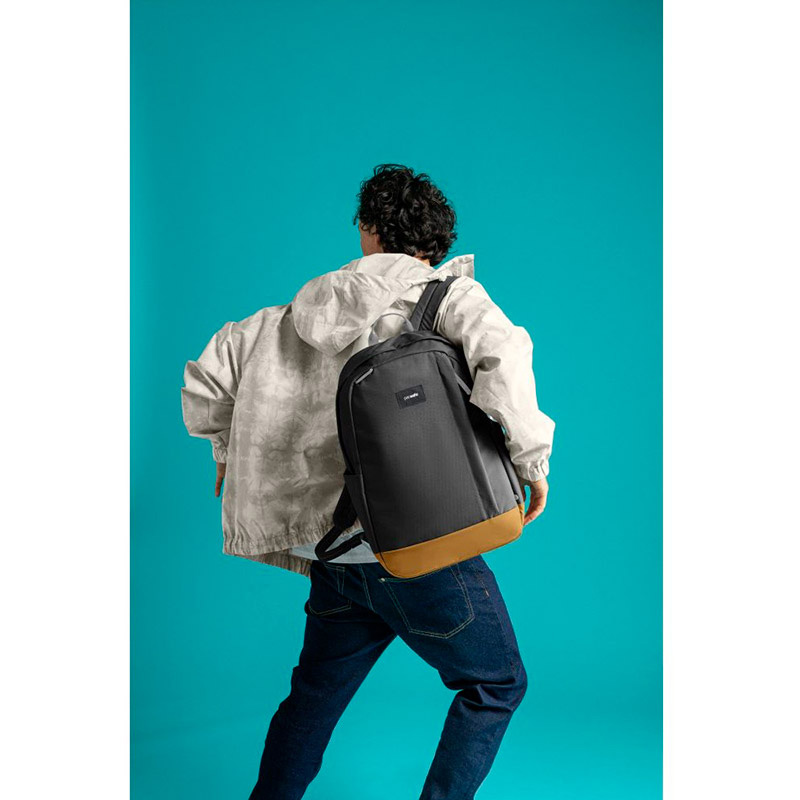 Рюкзак PACSAFE GO 25L Anti-Theft Backpack Jet Black
