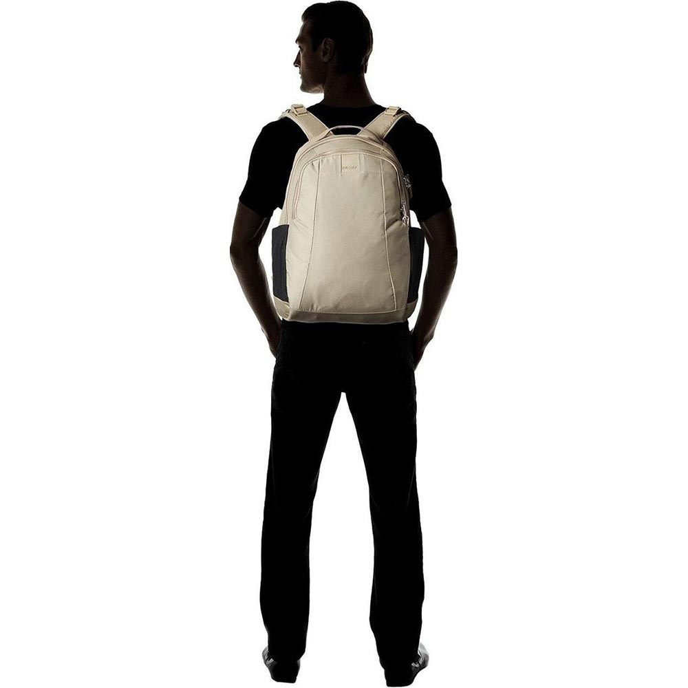 Рюкзак PACSAFE Metrosafe LS350