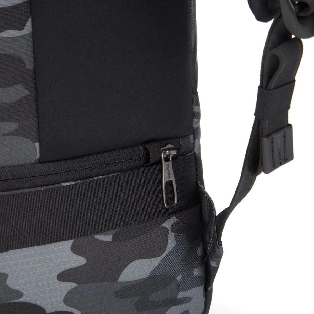 Рюкзак PACSAFE Metrosafe X 20L Anti-Theft Backpack Camouflage