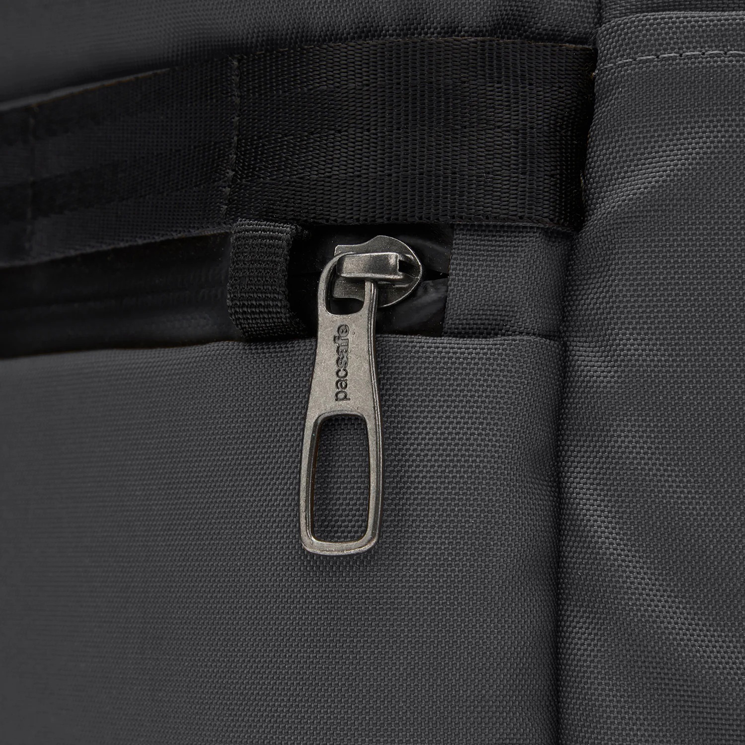 Рюкзак PACSAFE Metrosafe X 25L Anti-Theft Backpack Slate