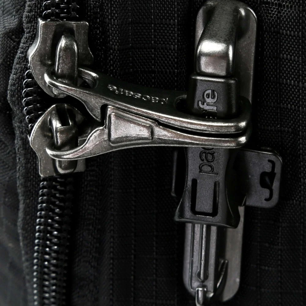 Рюкзак PACSAFE Pacsafe Vibe 28L Black