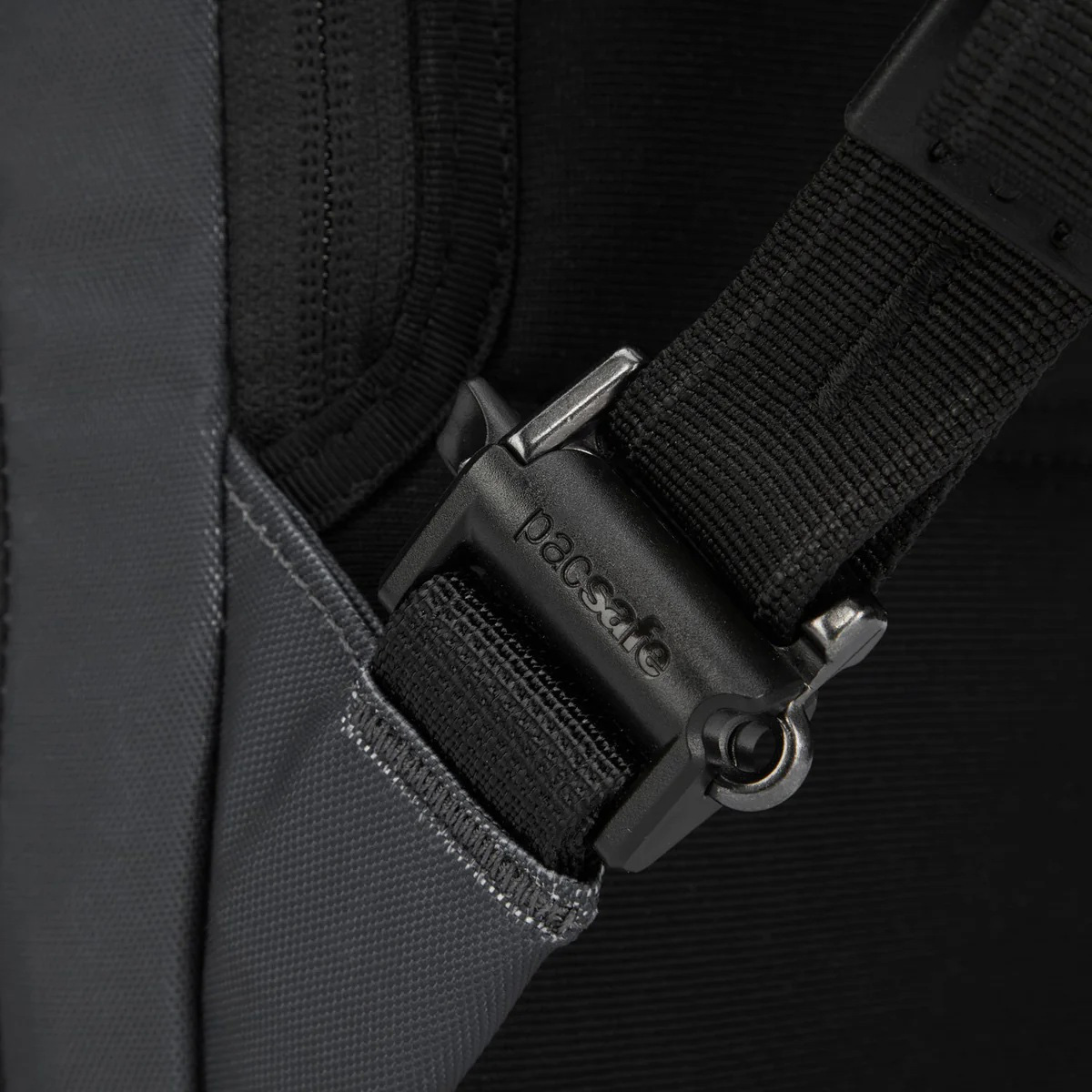 Рюкзак PACSAFE V Anti-Theft 16-inch Commuter Backpack Slate