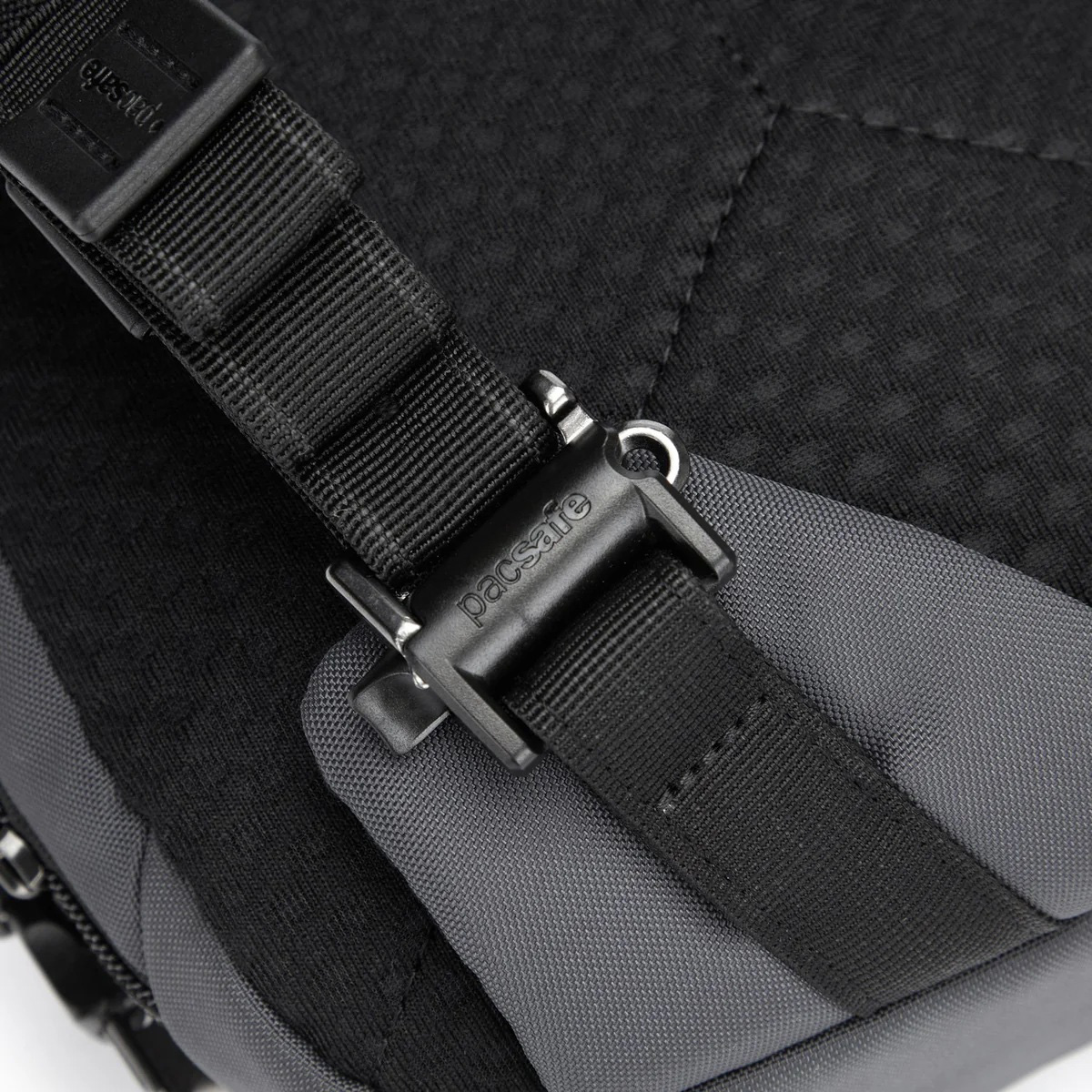 Рюкзак-слінг PACSAFE V Tech Anti-Theft Sling Pack Slate