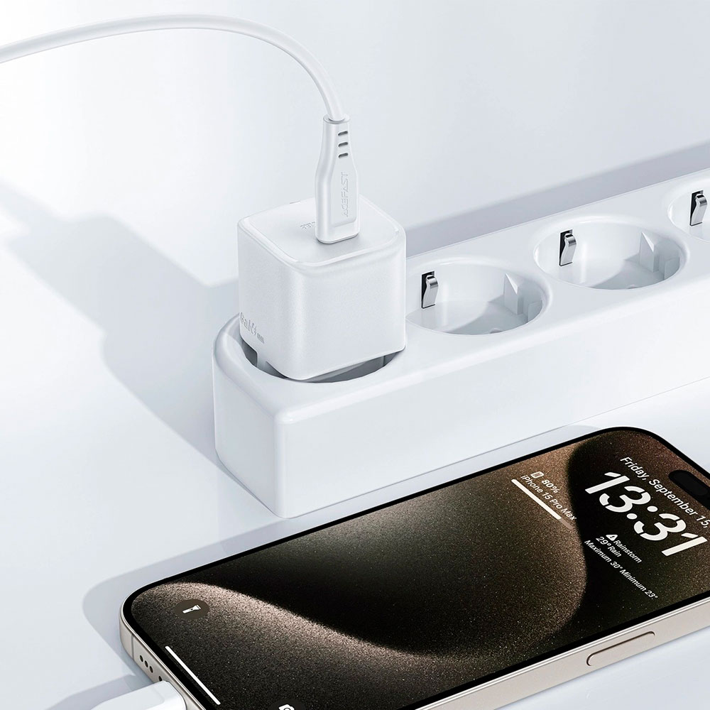 Зарядное устройство ACEFAST A77 Mini Fast Charge Wall Charger GaN PD30W (1xUSB-C) White w/Type-C cable
