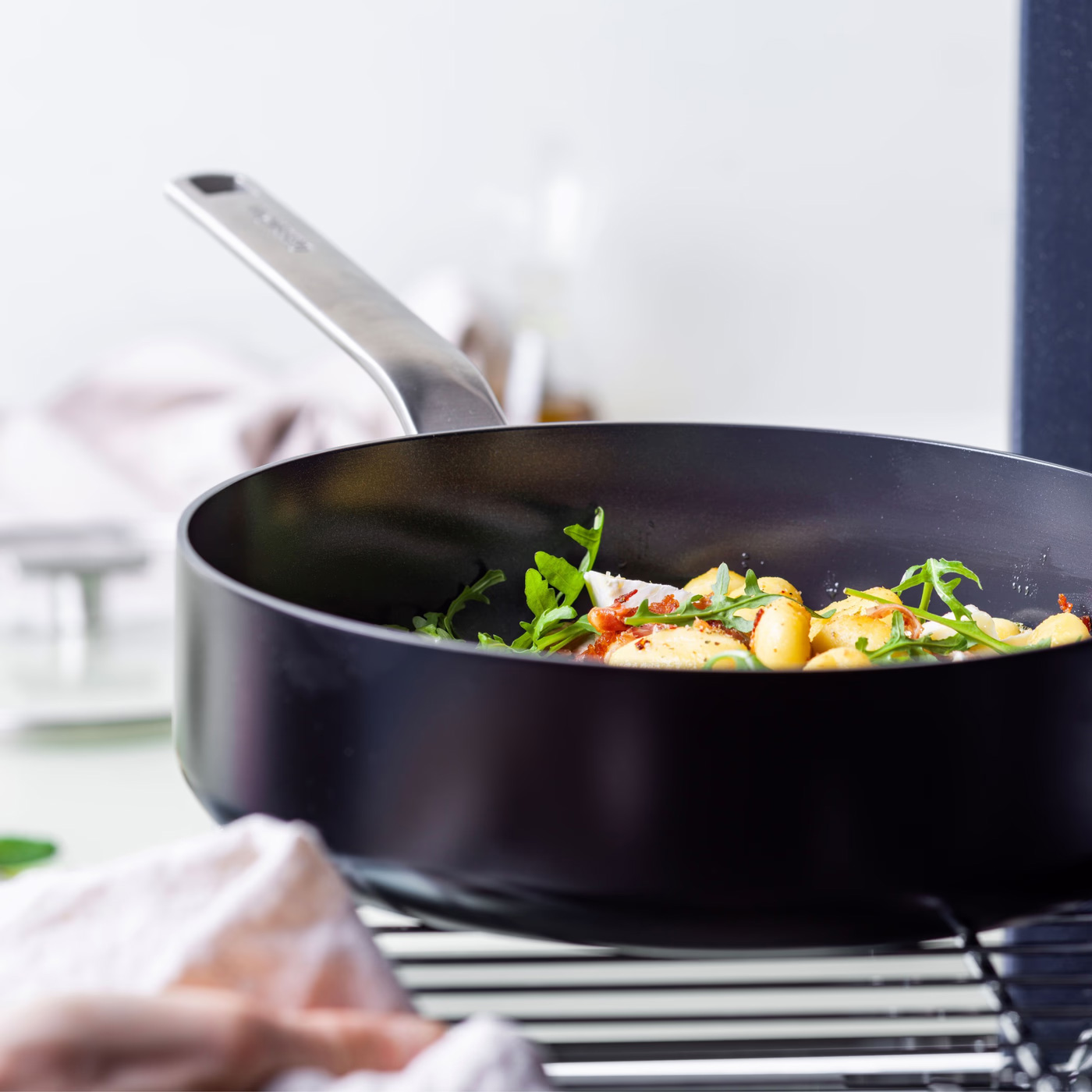 Рондель GREENPAN Evolution 26см з кришкою (CC007086-001)