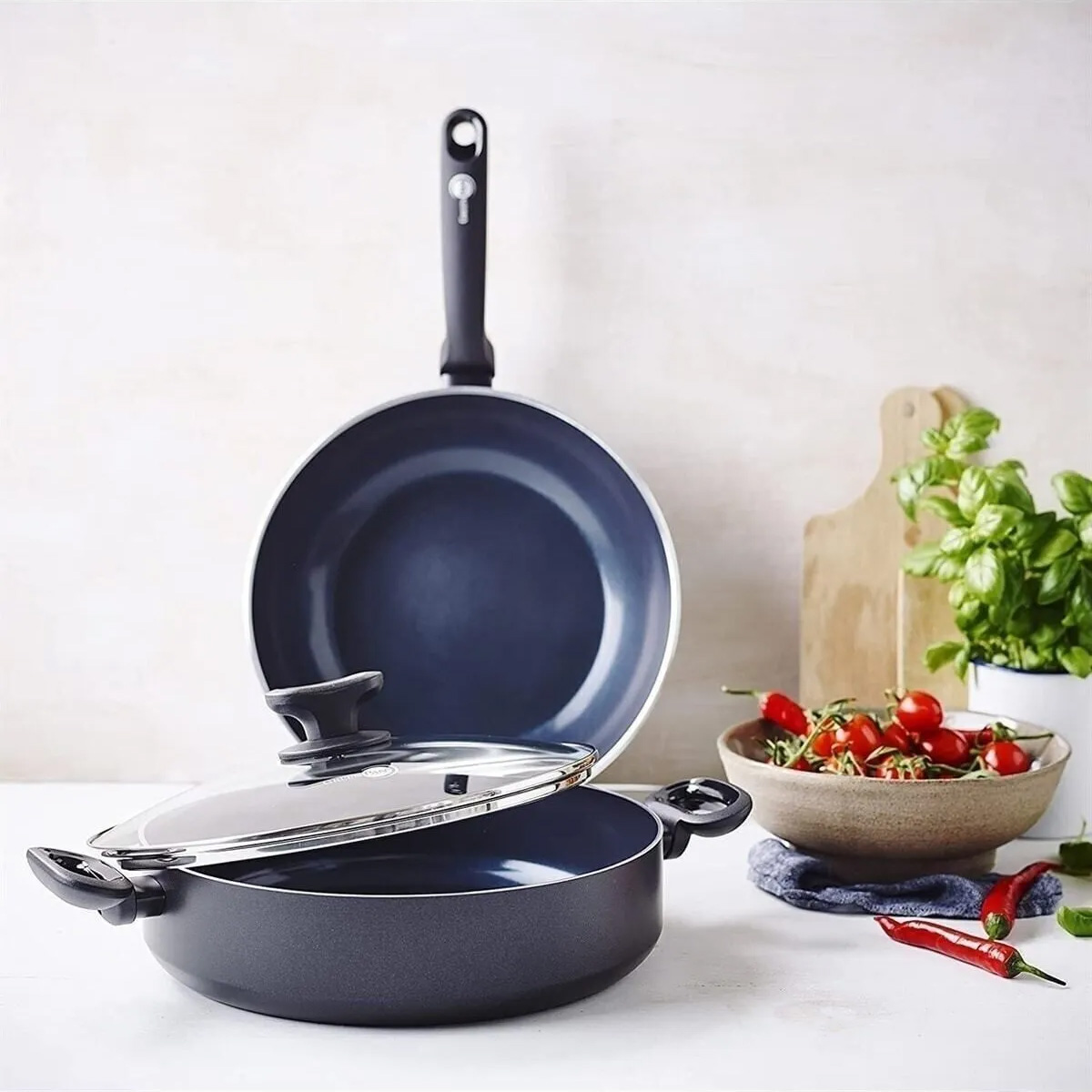 Сотейник GREENPAN Torino 28см с крышкой (CC001694-001)