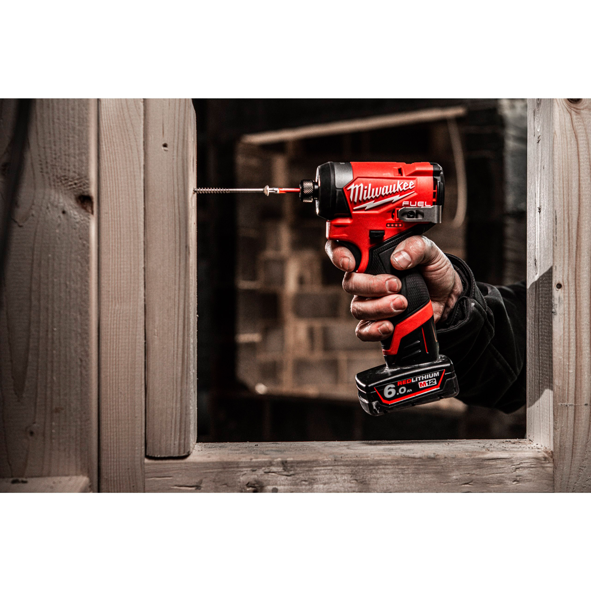 Гвинтоверт акумуляторний MILWAUKEE M12 FID2-202X (4933479877)