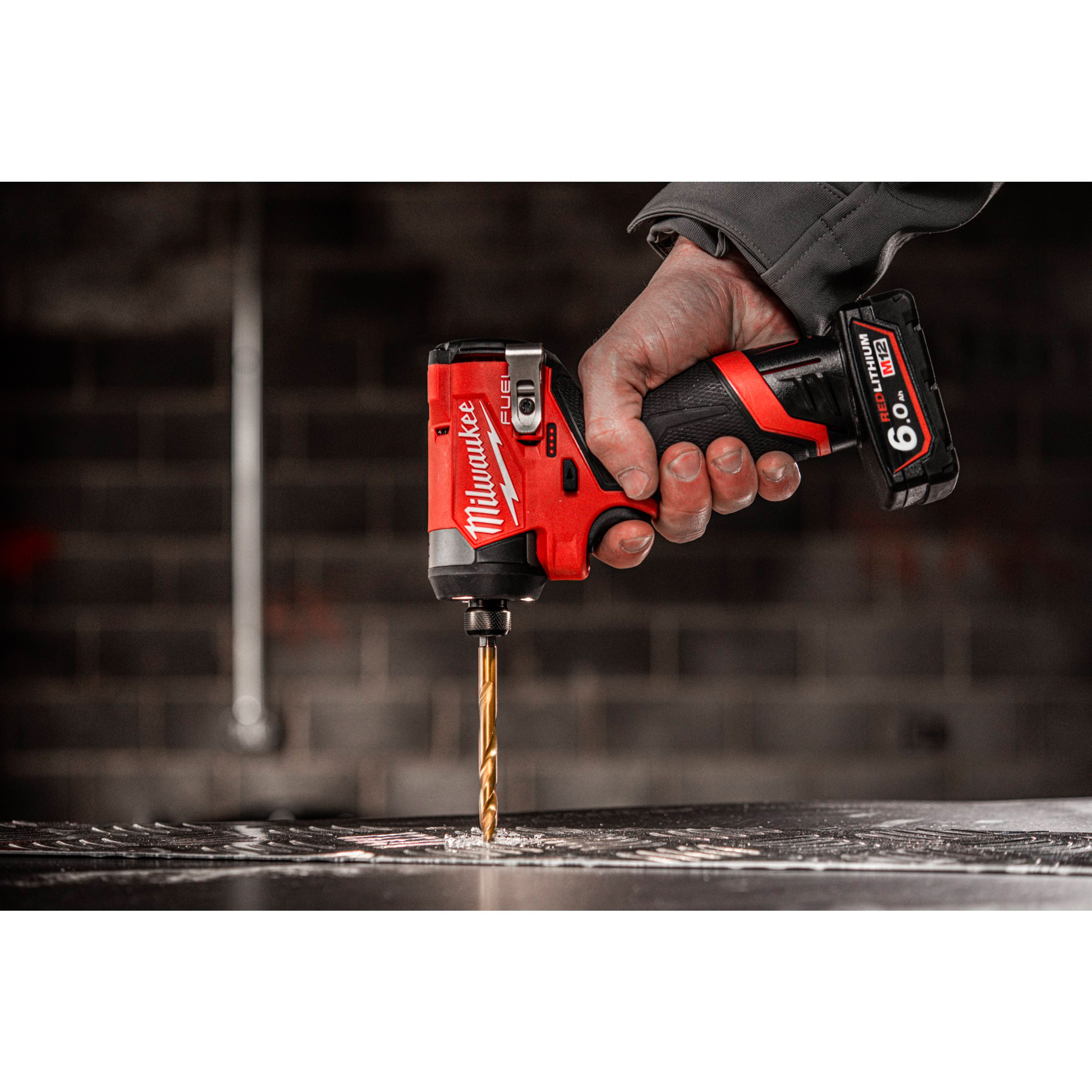 Гвинтоверт акумуляторний MILWAUKEE M12 FID2-202X (4933479877)
