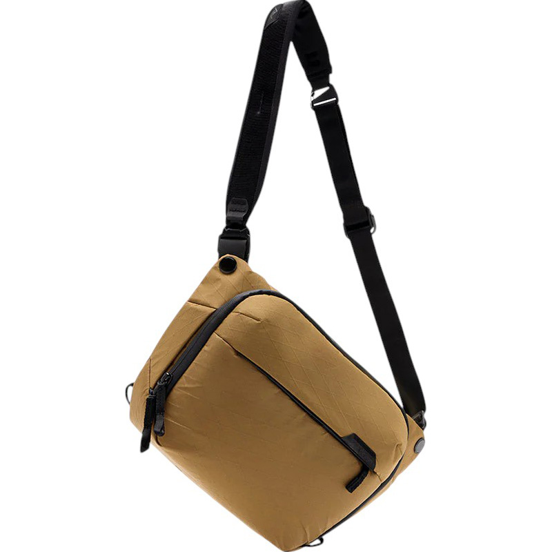 Сумка для фото-видеотехники PEAK DESIGN Everyday Sling 6L Coyote (BEDS-6-CY-3)