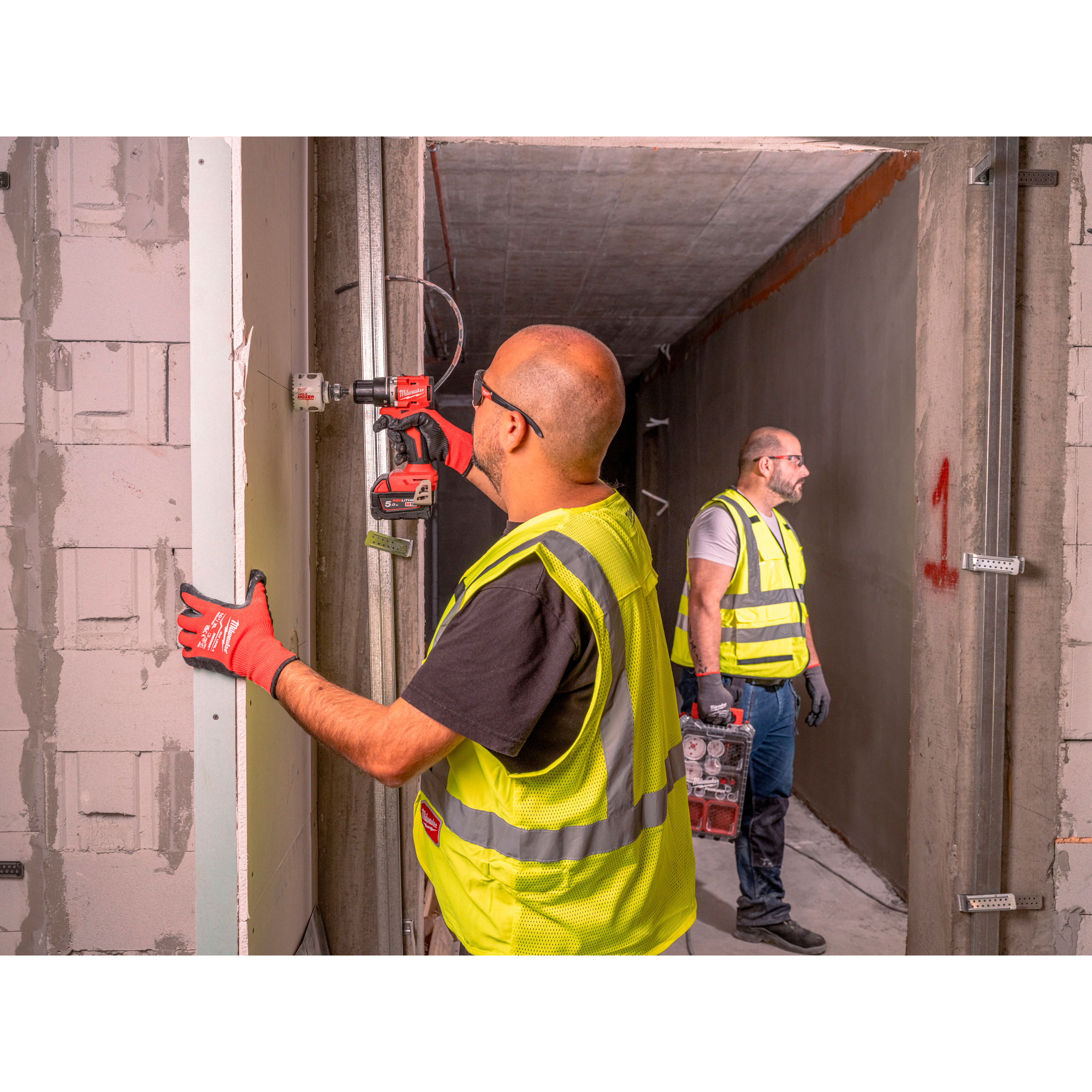 Акумуляторний дриль-шурупокрут MILWAUKEE M18 BLPDRC-502C (4933492826)