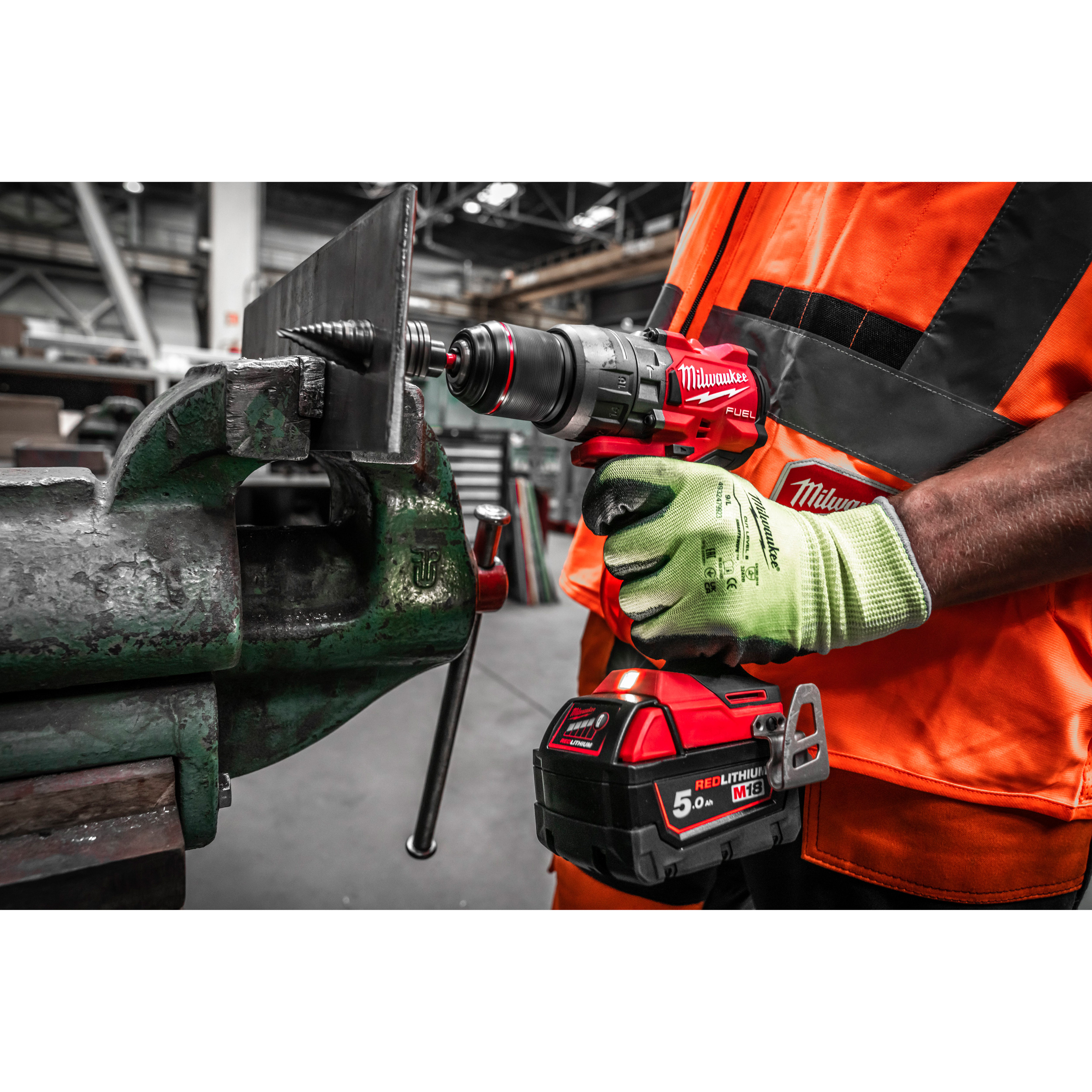 Акумуляторний дриль-шурупокрут MILWAUKEE M18 FPD3-0 (4933498060)