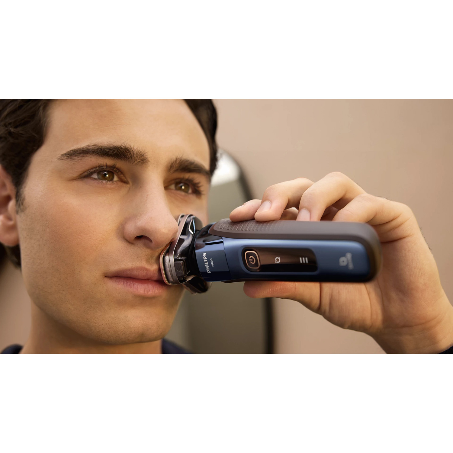 Електробритва PHILIPS Series i9000 Prestige SkinIQ X9003/30
