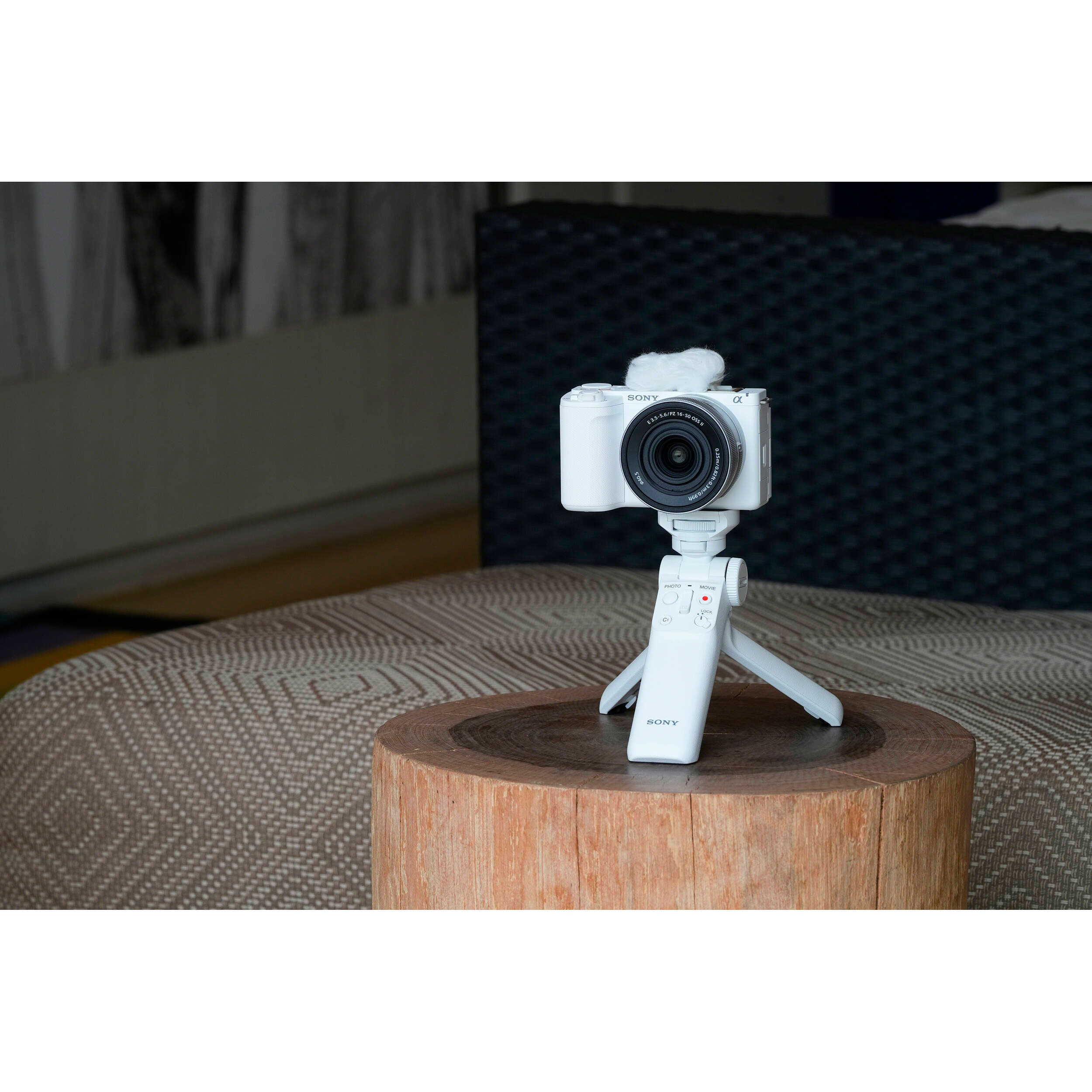 Фотоапарат SONY Alpha ZV-E10 II Body White (ZVE10M2W.CEC)