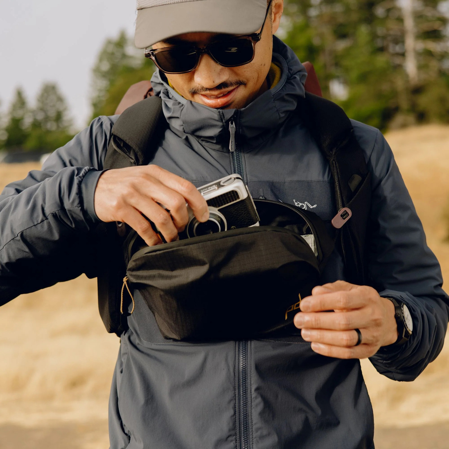 Рюкзак-слинг для фото-видеотехники PEAK DESIGN Outdoor Sling 2L Black (BAS-2-BK-1)