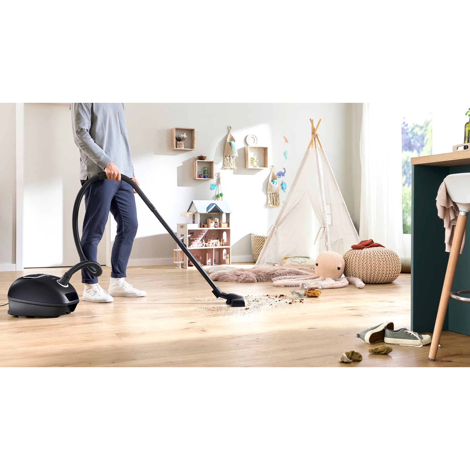 Пылесос BOSCH Serie 4 BGB41BA1