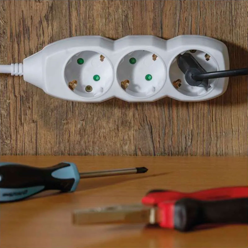 Удлинитель EMOS P0325R White, 3 розетки, 5м