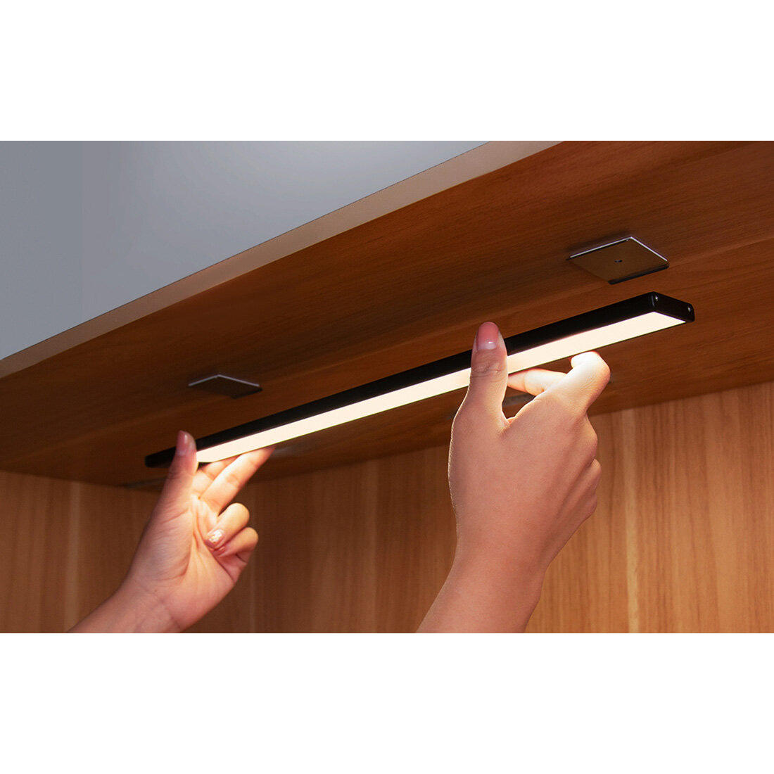 Світильник YEELIGHT Closet Light A60 Black 3.6W 4000K (YLBGD-0046)