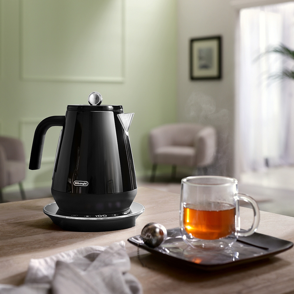 Електрочайник DELONGHI Eclettica SpecialTea KBY 2011 BK (210410030)