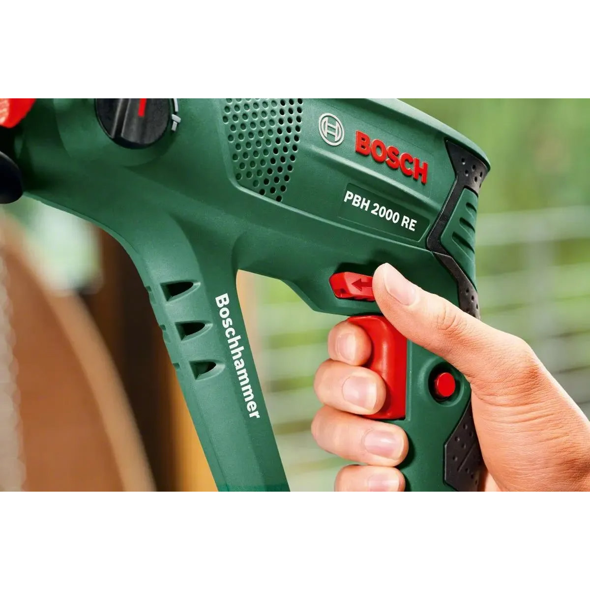 Перфоратор BOSCH PBH 2000 RE SDS-plus (0.603.3A9.322)