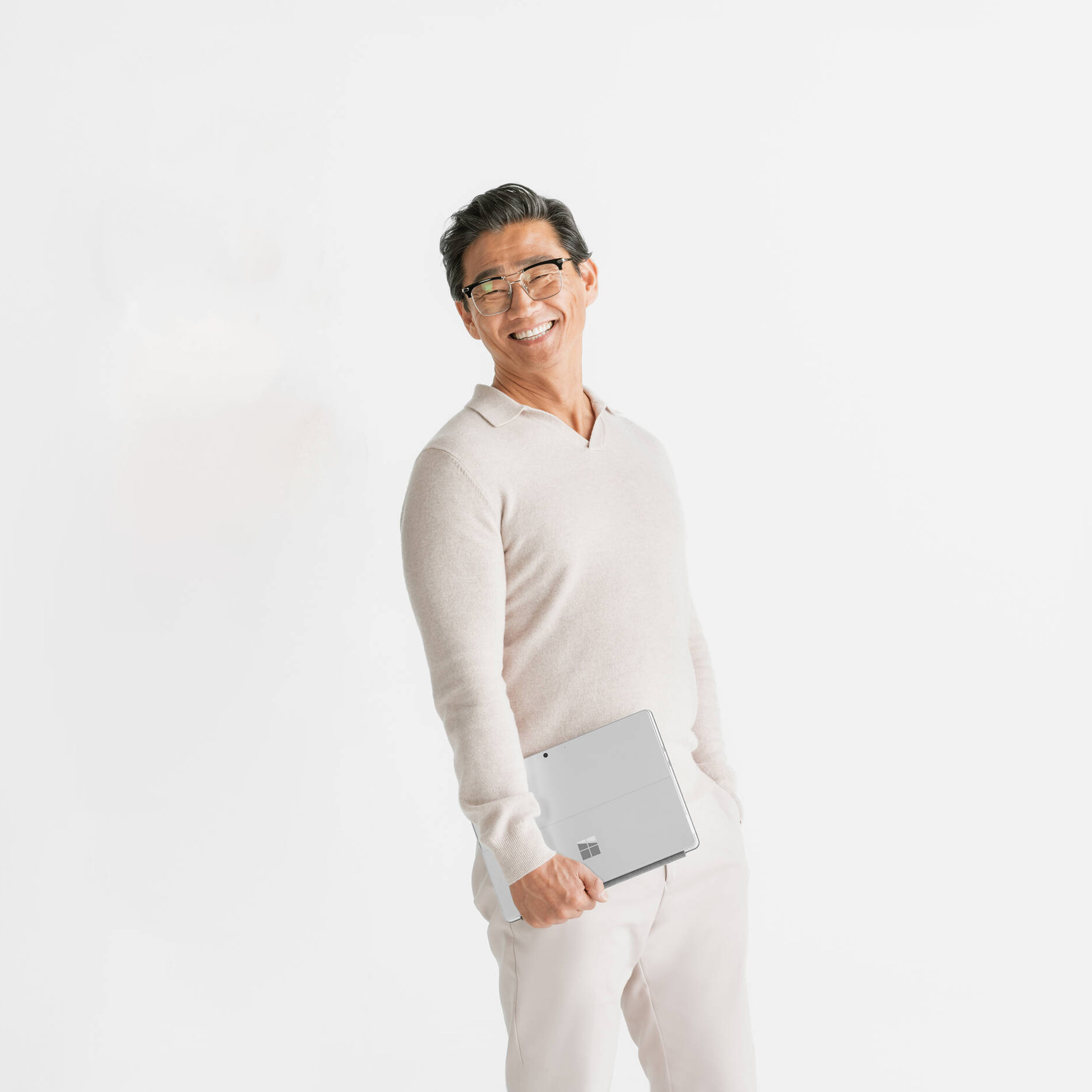 Планшет MICROSOFT Surface Pro 10 Wi-Fi 64/1TB Platinum (ZEA-00001)