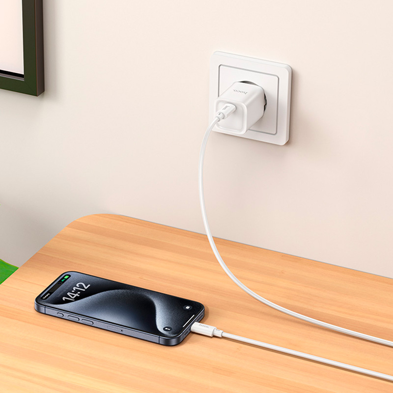Зарядний пристрій HOCO C148A Charm 1xUSB-C, PD30W, QC3.0 White (6942007630306)