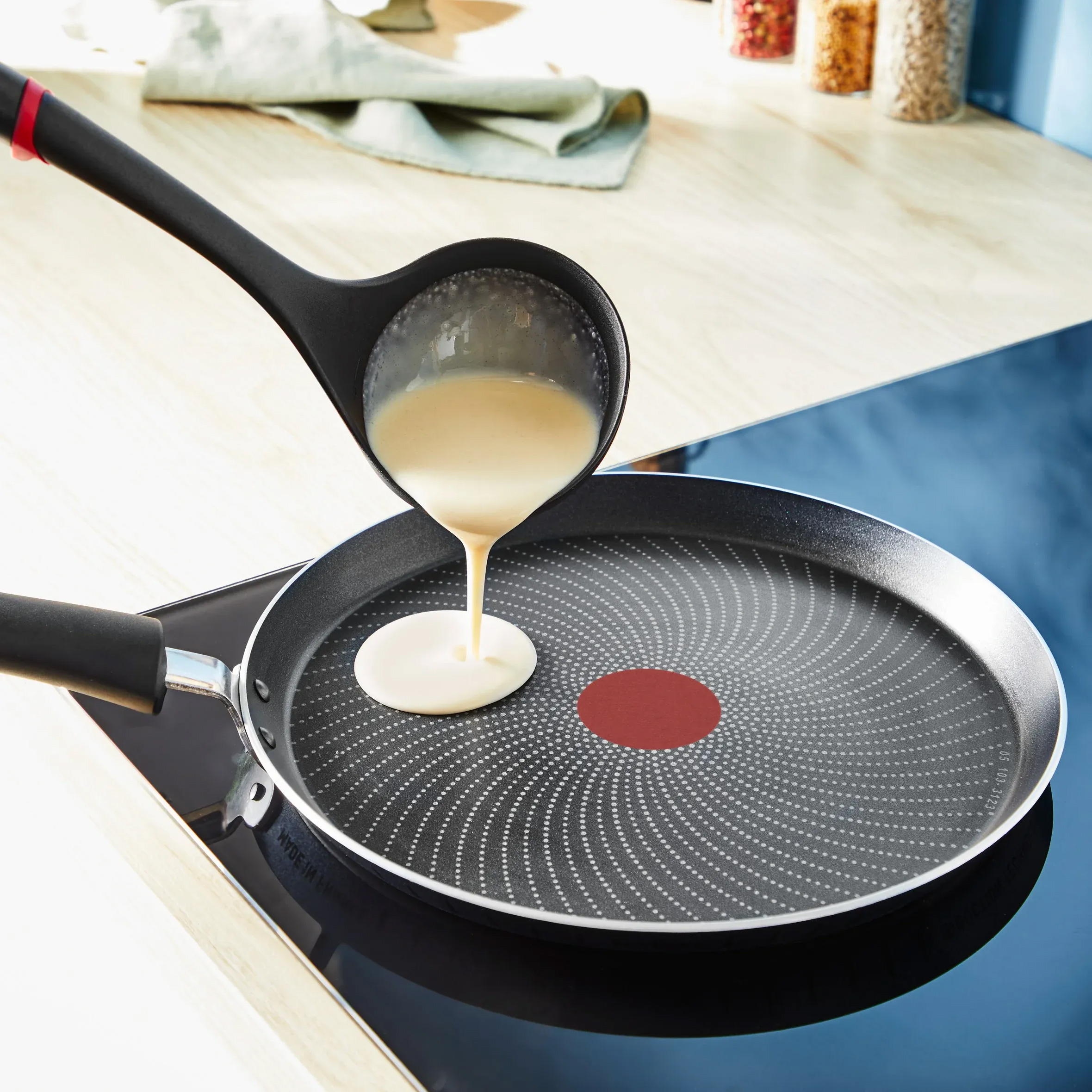 Сковорода для блинов TEFAL So' Light 25см (H0563842)