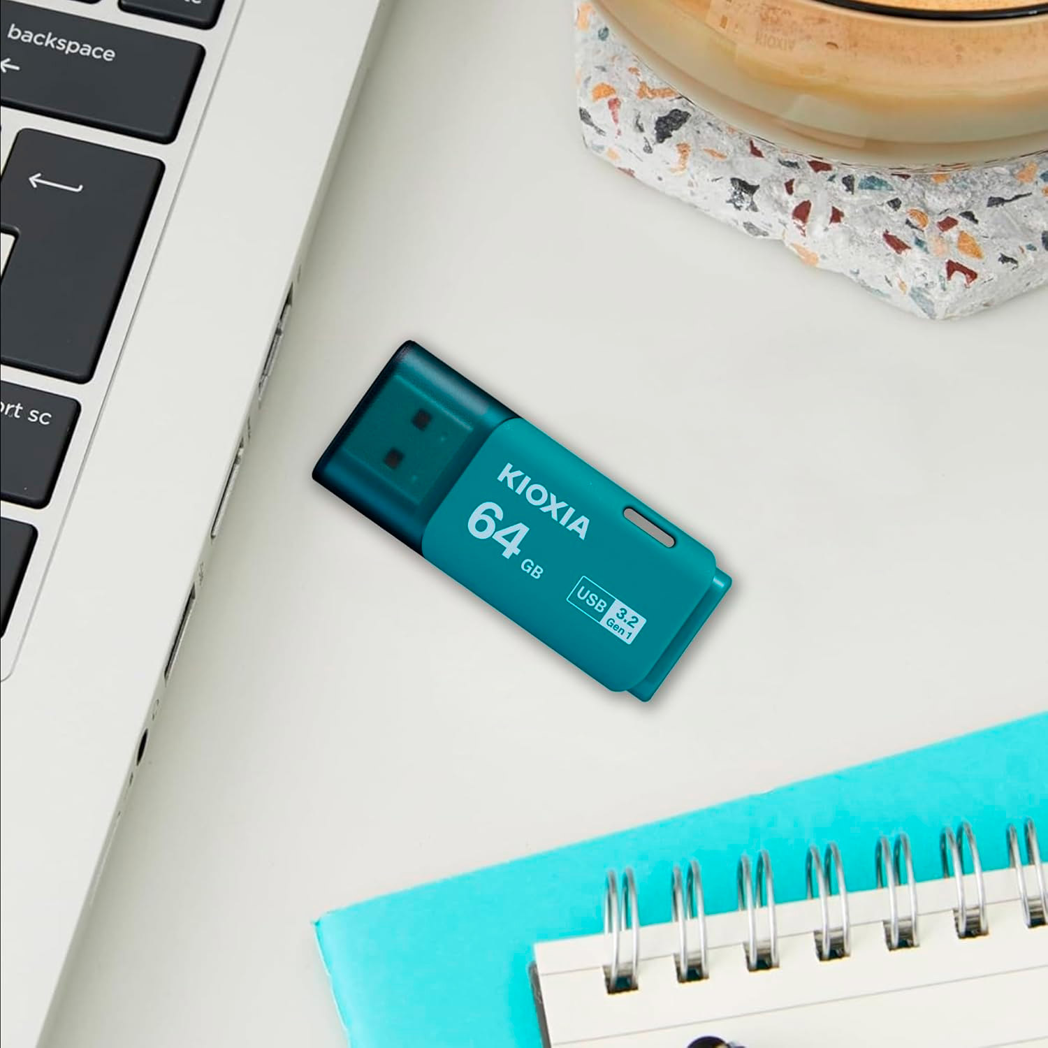 Флешка 64GB KIOXIA (Toshiba) TransMemory U301 USB 3.2 Light Blue (LU301L064GG4)