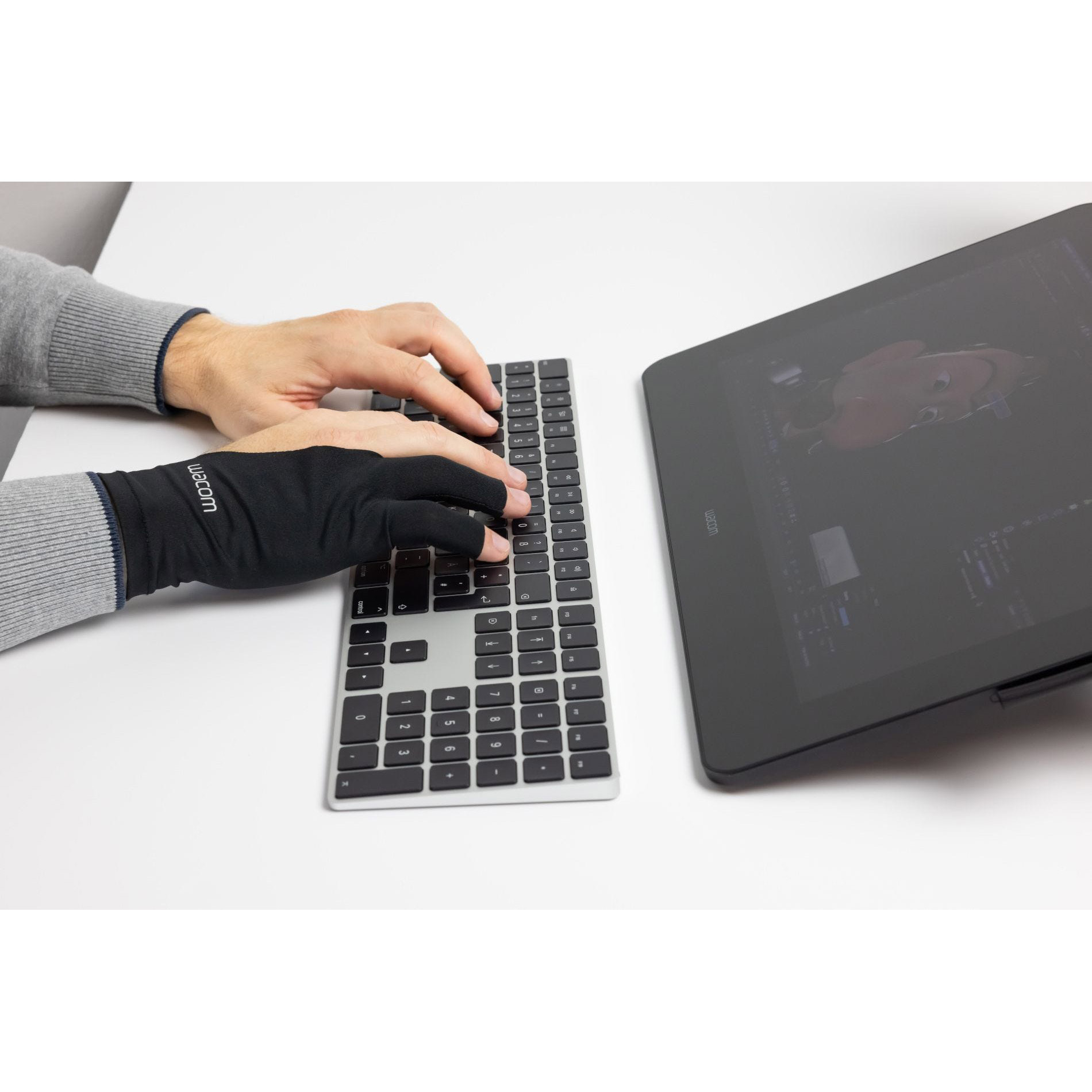 Перчатка WACOM Drawing Glove (ACK4472501Z)