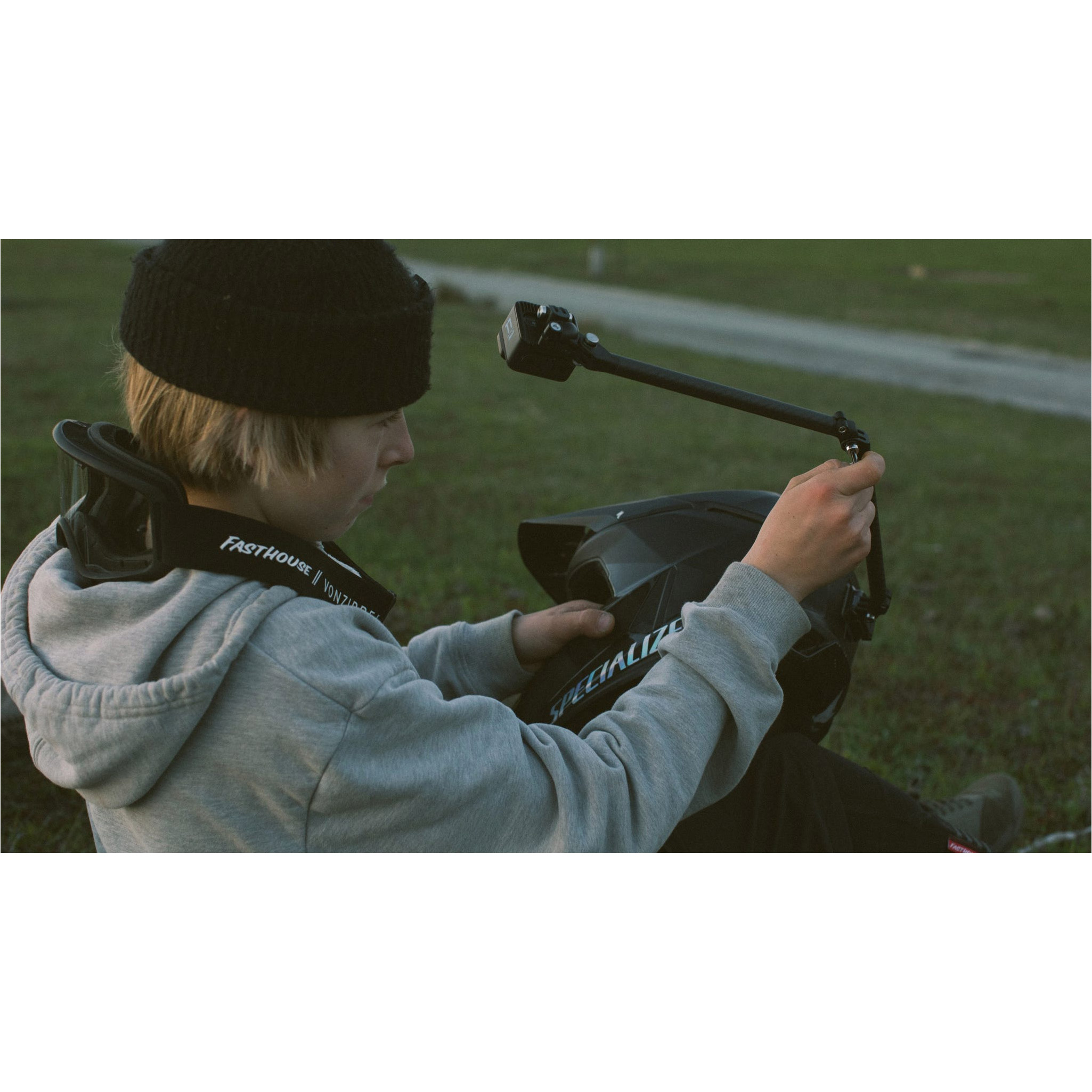 Универсальное крепление GOPRO Boom + Adhesive Mounts (AEXTM-001)
