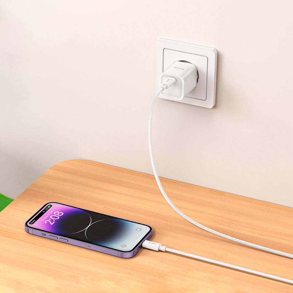 Зарядний пристрій HOCO C148A Charm 1xUSB-C, PD30W, QC3.0 White w/Type-C to Lightning cable (6942007630313)