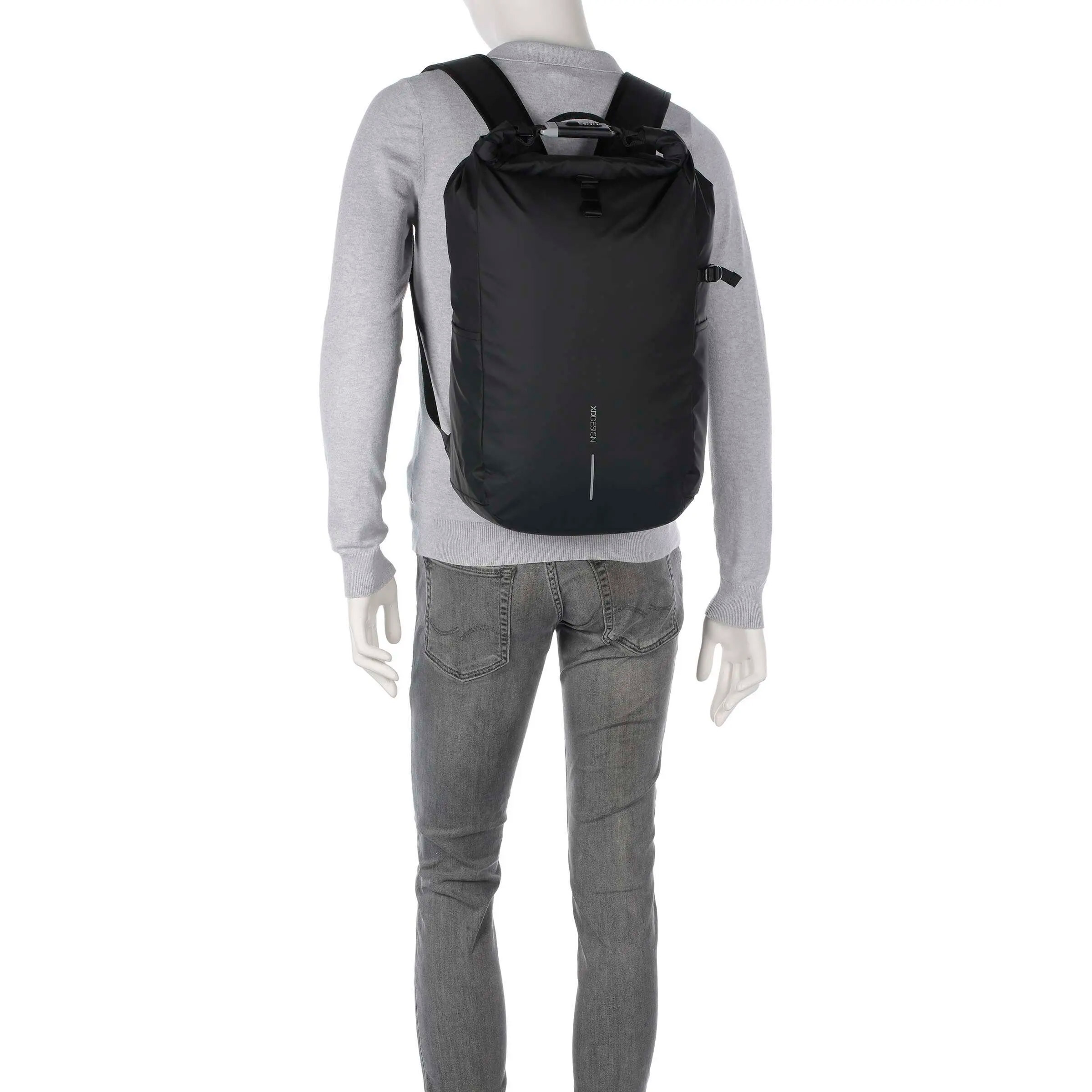 Рюкзак XD DESIGN Urban Water Resistant Anti-theft Backpack Black (P706.2801)
