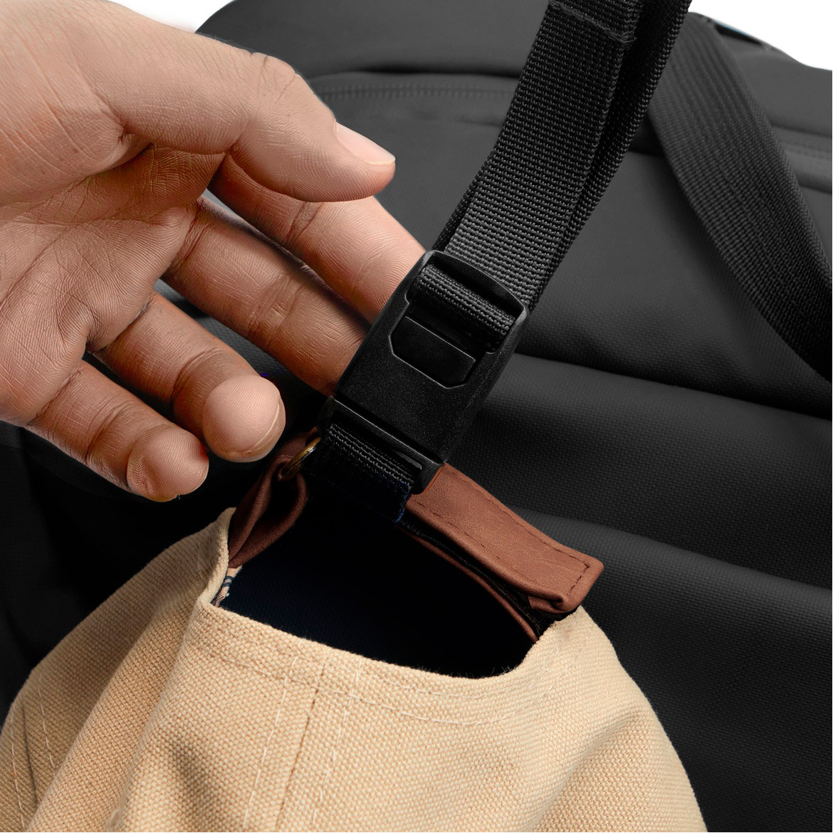 Сумка XD DESIGN Urban Water Resistant Weekend Bag Black (P706.2901)