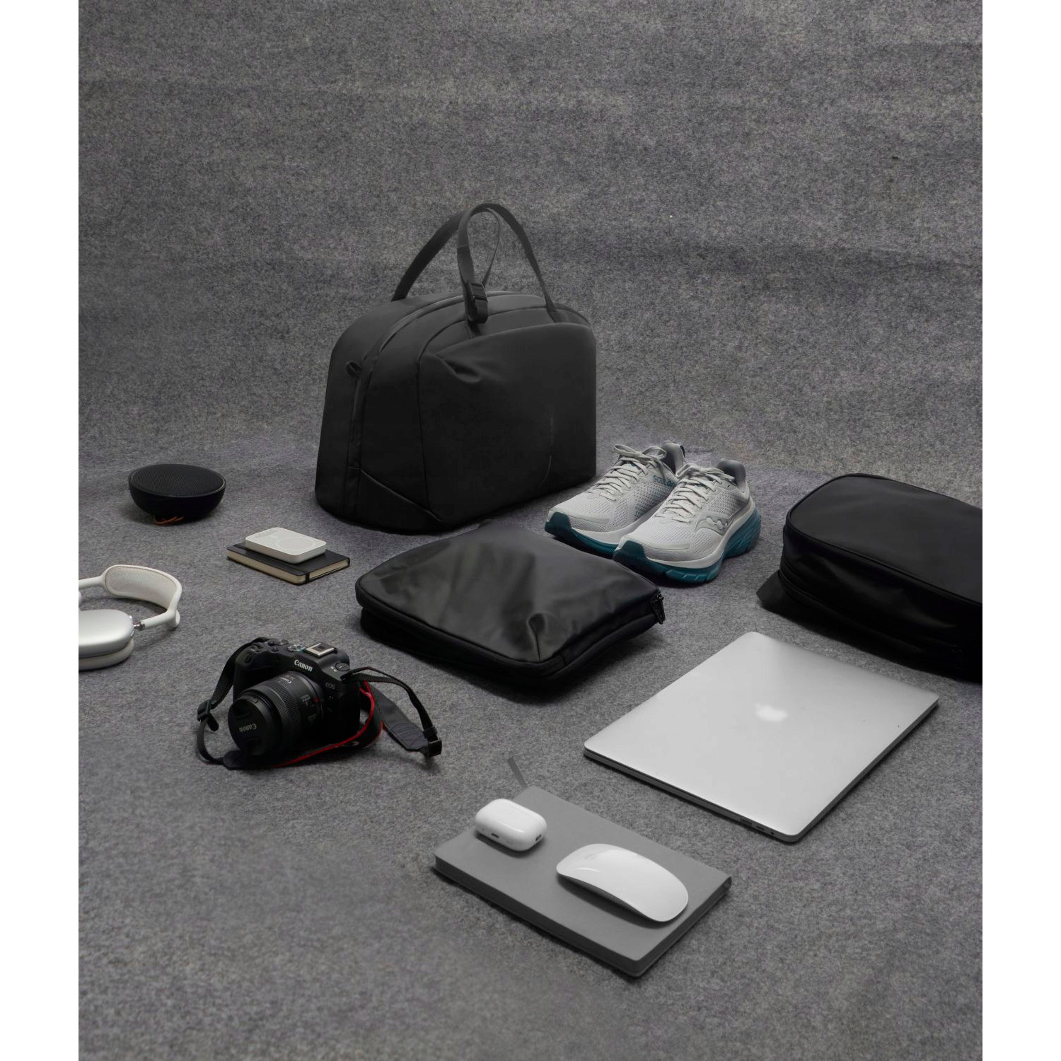 Сумка XD DESIGN Urban Water Resistant Weekend Bag Black (P706.2901)