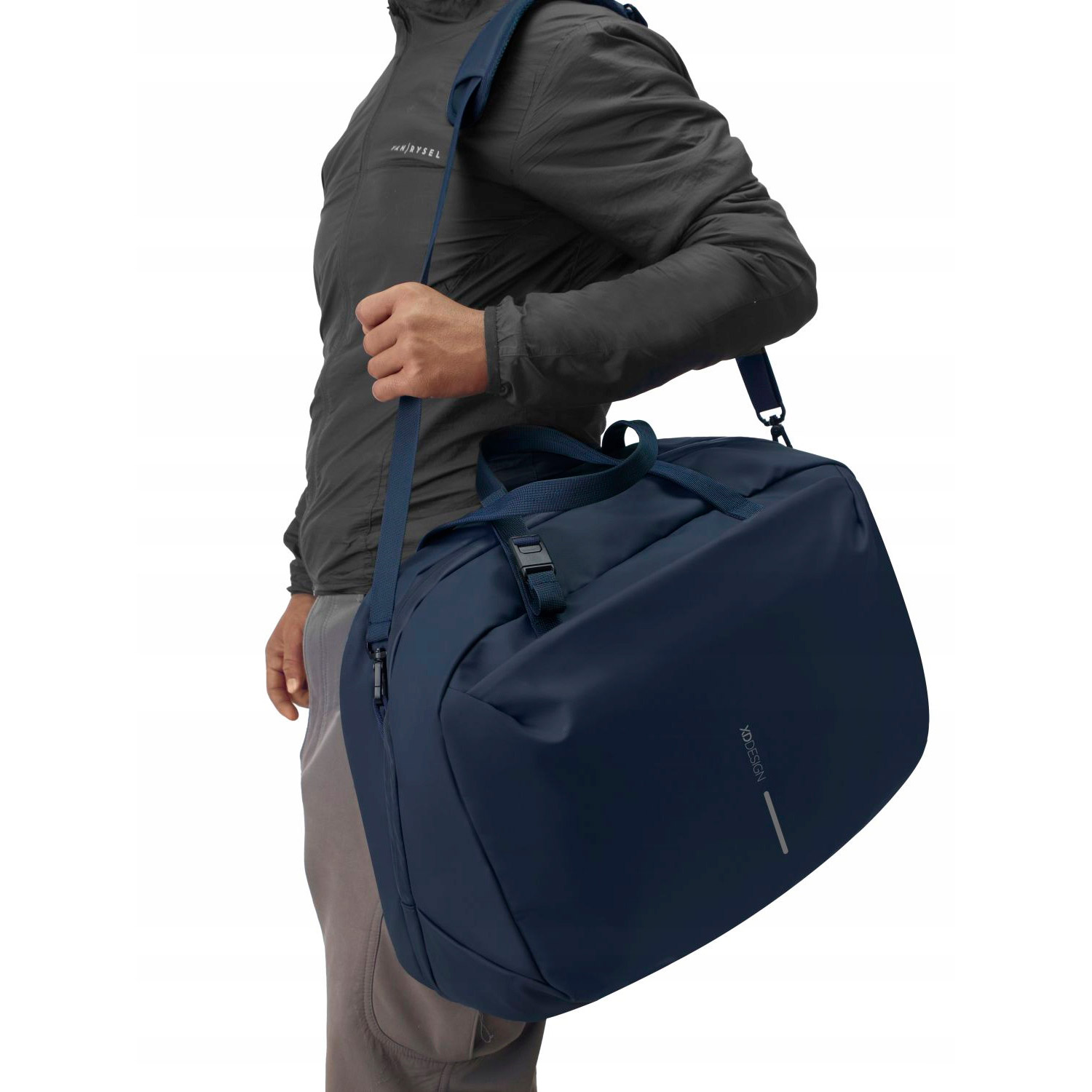 Сумка XD DESIGN Urban Water Resistant Weekend Bag Navy (P706.2925)