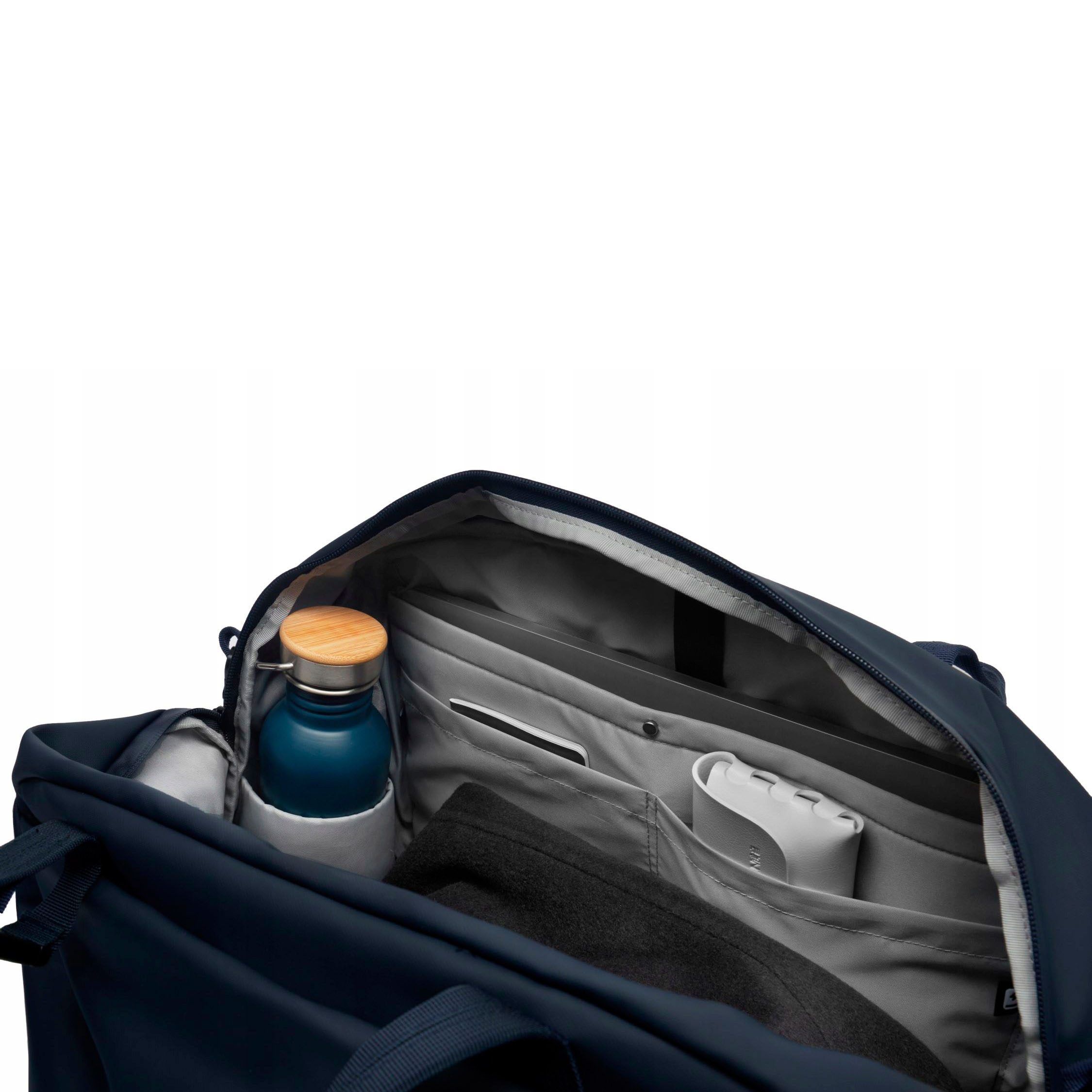Сумка XD DESIGN Urban Water Resistant Weekend Bag Navy (P706.2925)