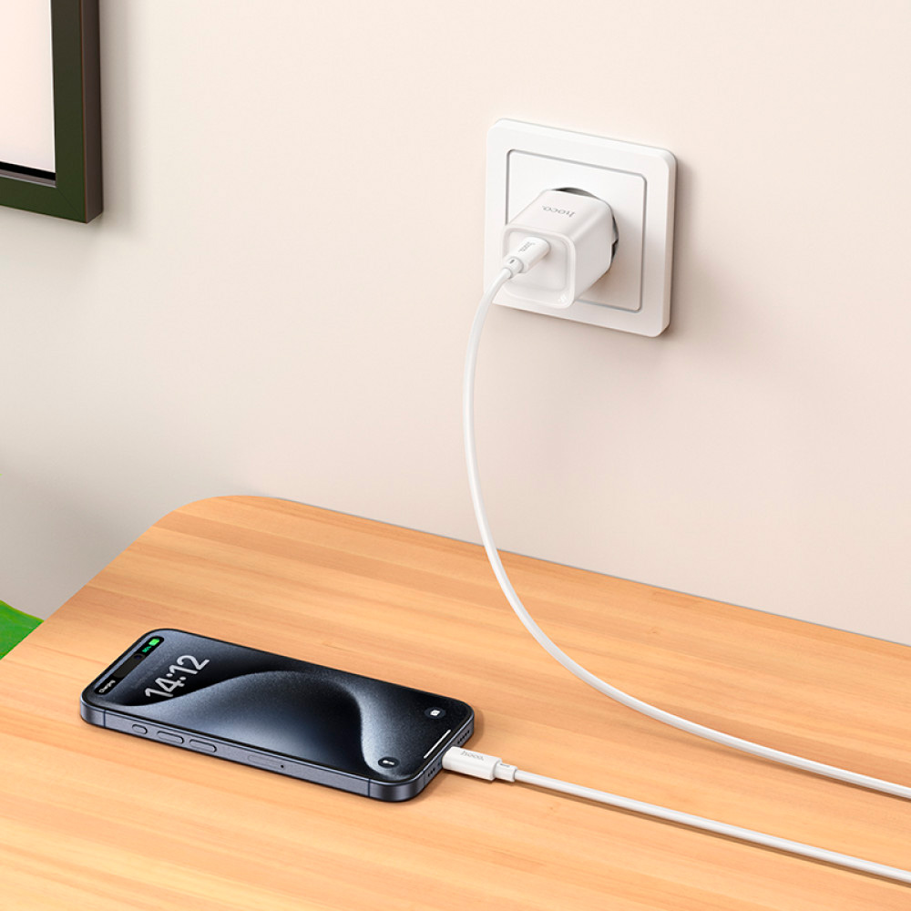 Зарядний пристрій HOCO C146A Charm 1xUSB-C, PD20W, QC3.0 White w/Type-C cable (6942007630269)