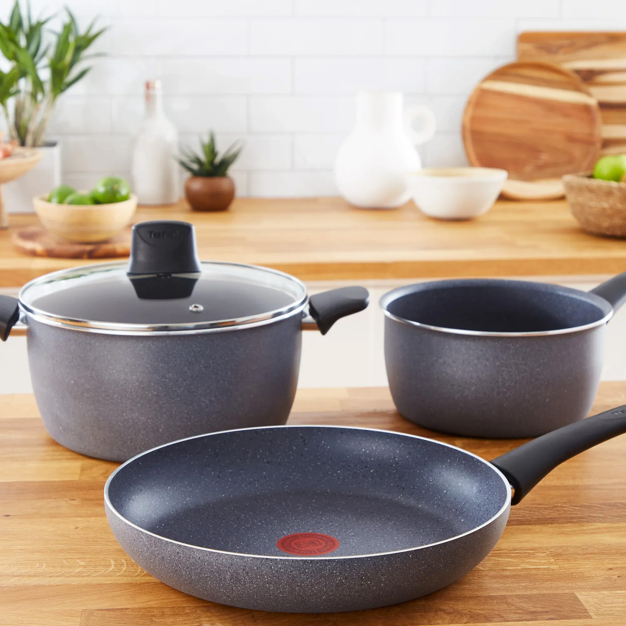 Сковорода TEFAL Hard Stone 26см (D4560553)