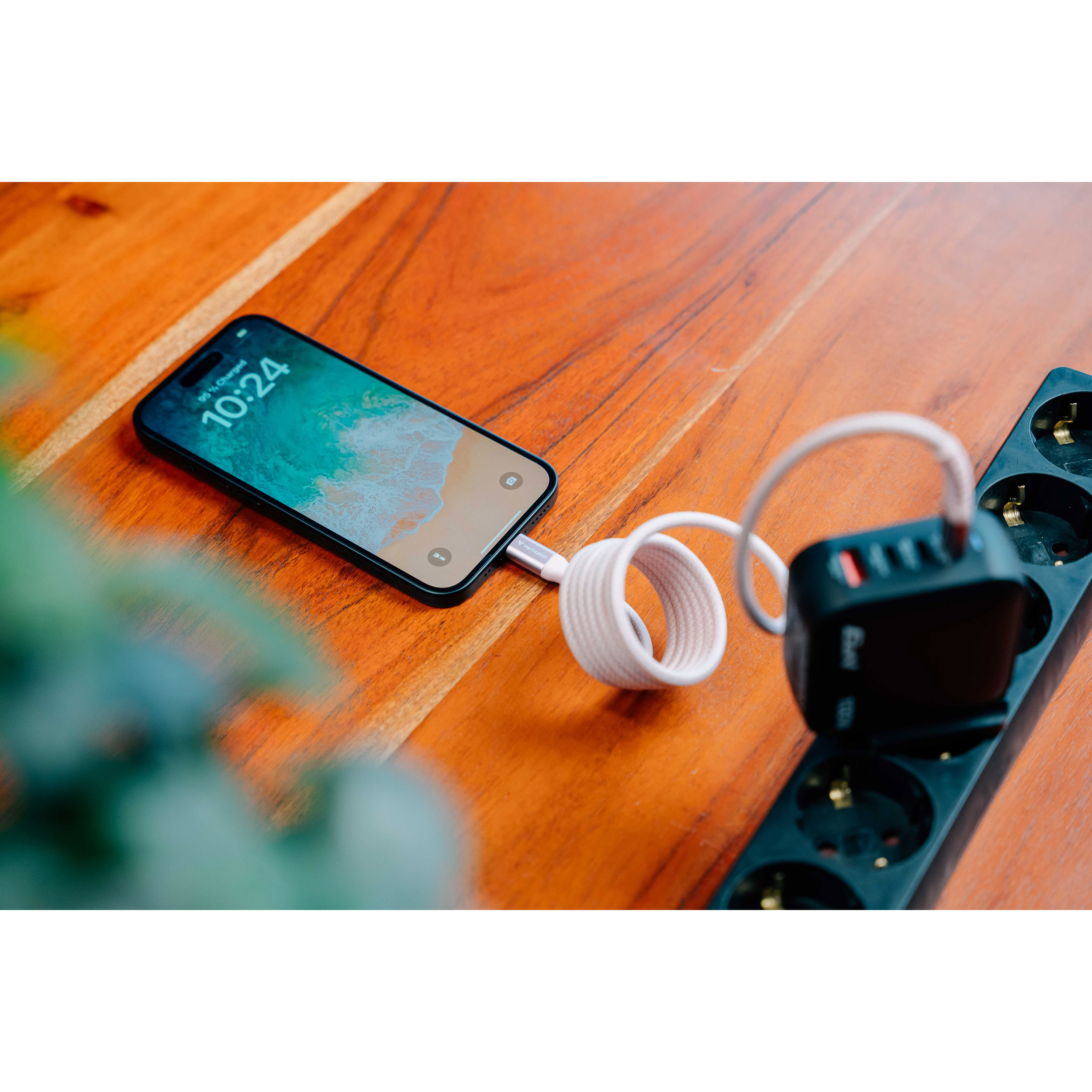 Кабель VERBATIM Sync & Charge Magnetic Cable Type-C to Type-C 100W 1.2м Gray (31854)