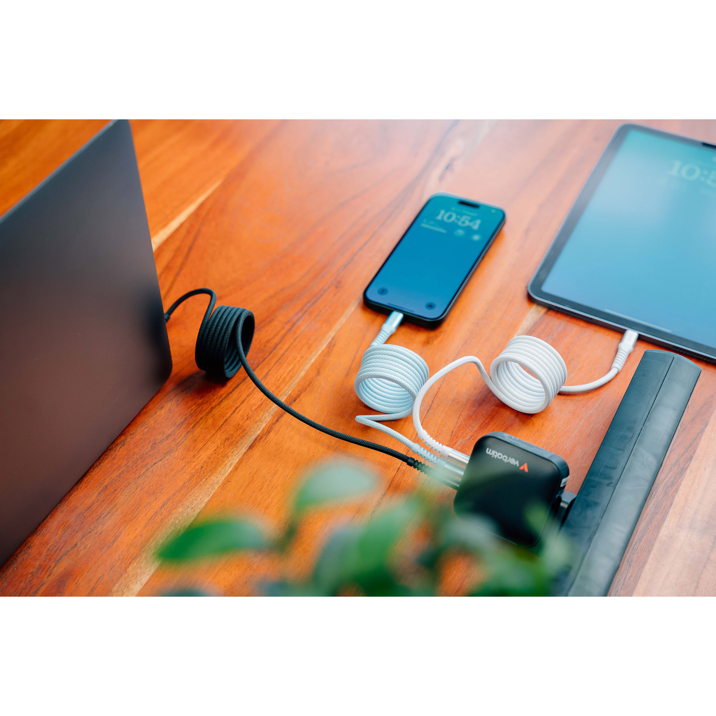 Кабель VERBATIM Sync & Charge Magnetic Cable Type-C to Type-C 60W 1.2м Blue (31852)