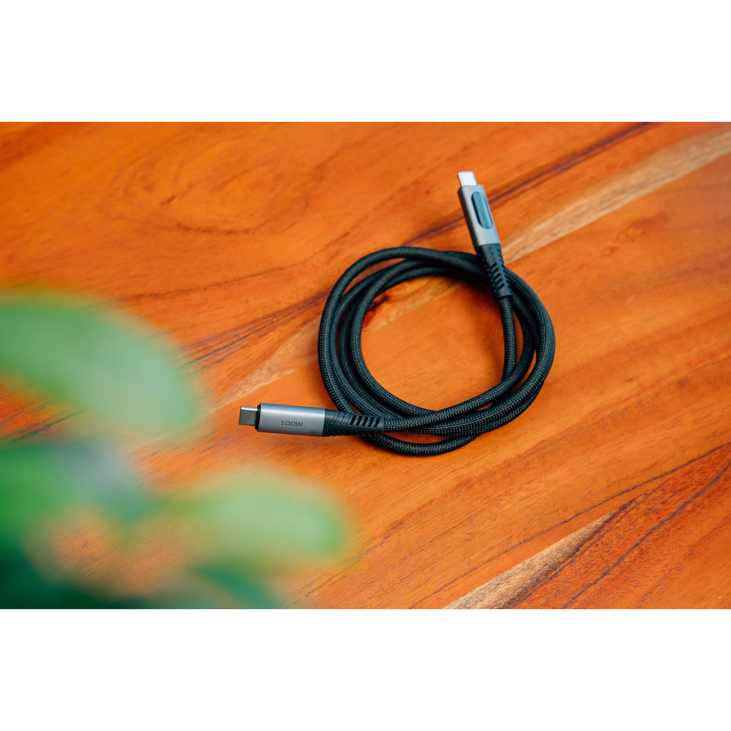 Кабель VERBATIM Sync & Charge Power Display Cable Type-C to Type-C PD 100W 1.2м Black (31848)