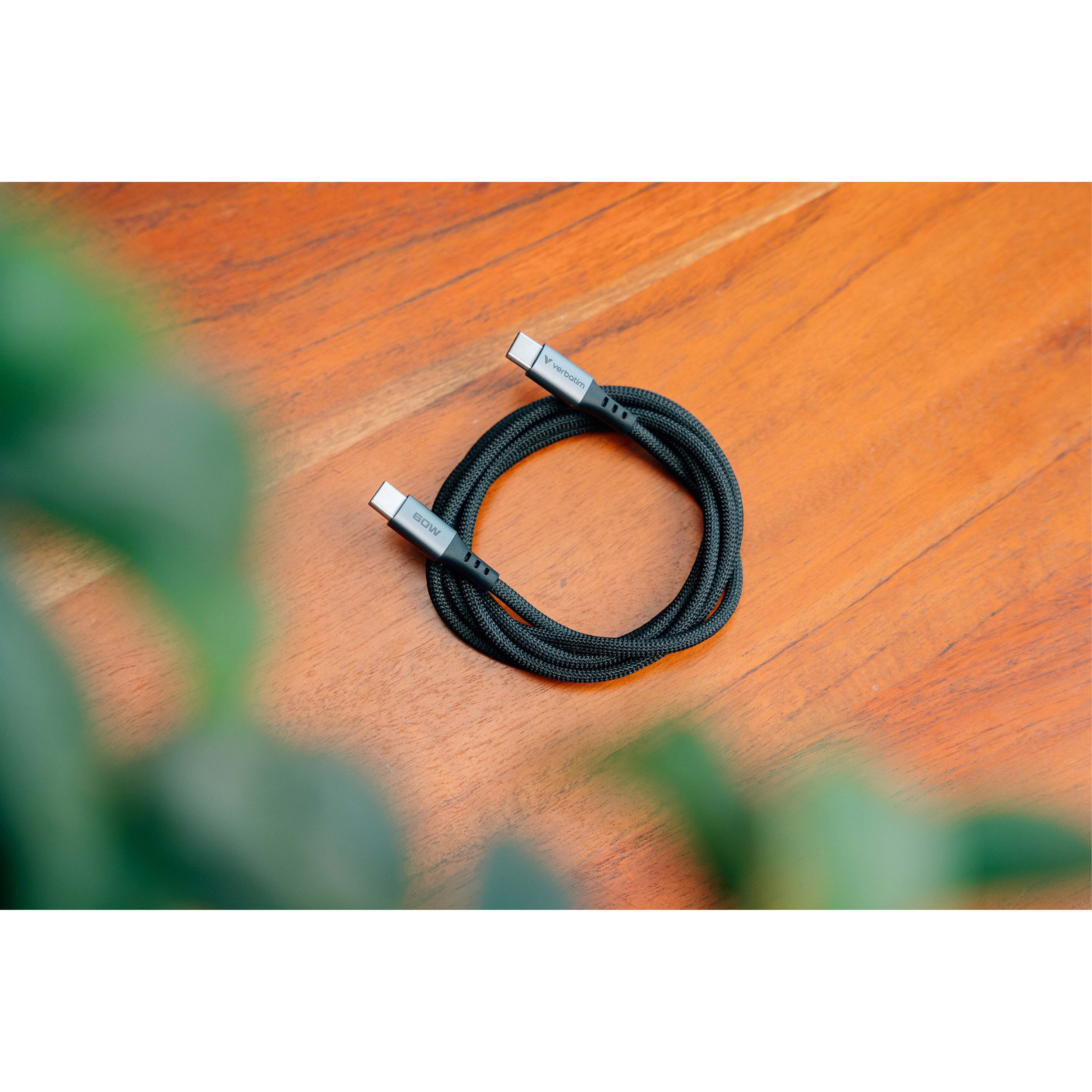 Кабель VERBATIM Sync & Charge Type-C to Type-C 60W 1.2м Black (31845)