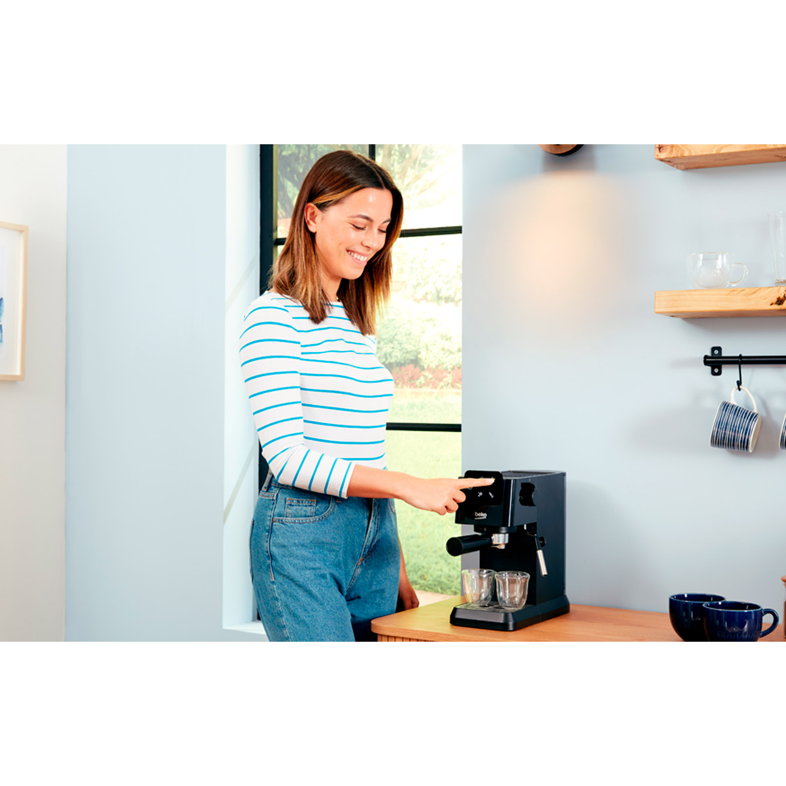 Кавоварка еспресо BEKO CaffeExperto CE3000 CEP 5302 B