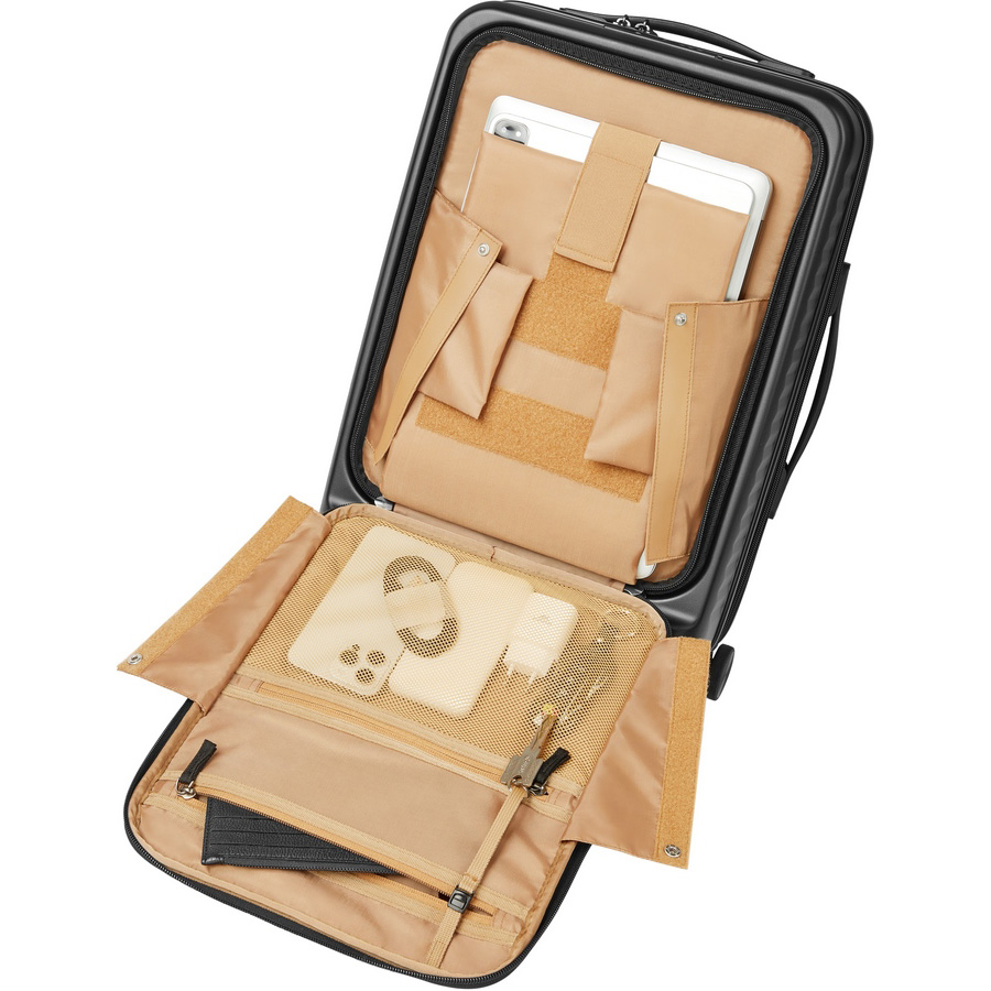 Дорожная сумка на колёсах RIVACASE Clark 8181 Black