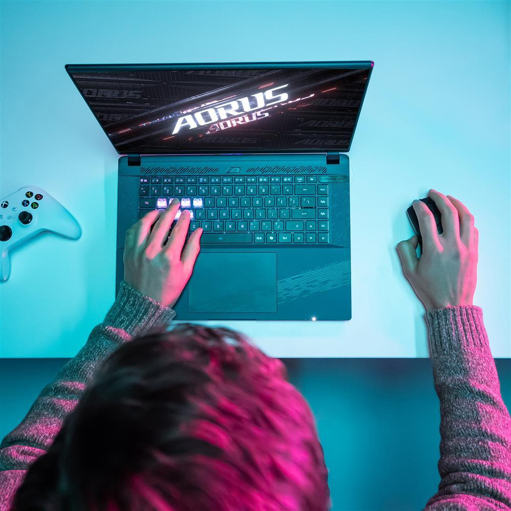 Ноутбук Gigabyte AORUS 16X ASG 2024 Midnight Gray (AORUS 16X ASG-53UAC54SD)