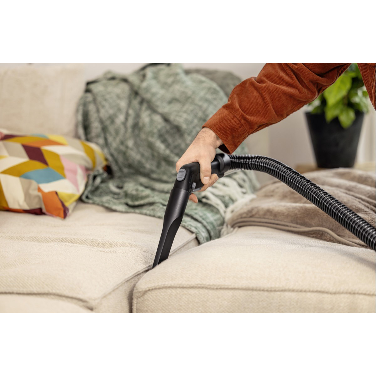 Моющий пылесос KARCHER SE 4 (1.081-150.0)