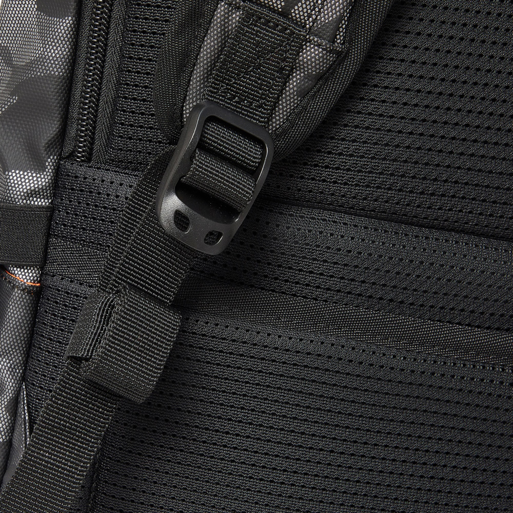 Рюкзак RIVACASE Sherwood 7621 Gray Camo